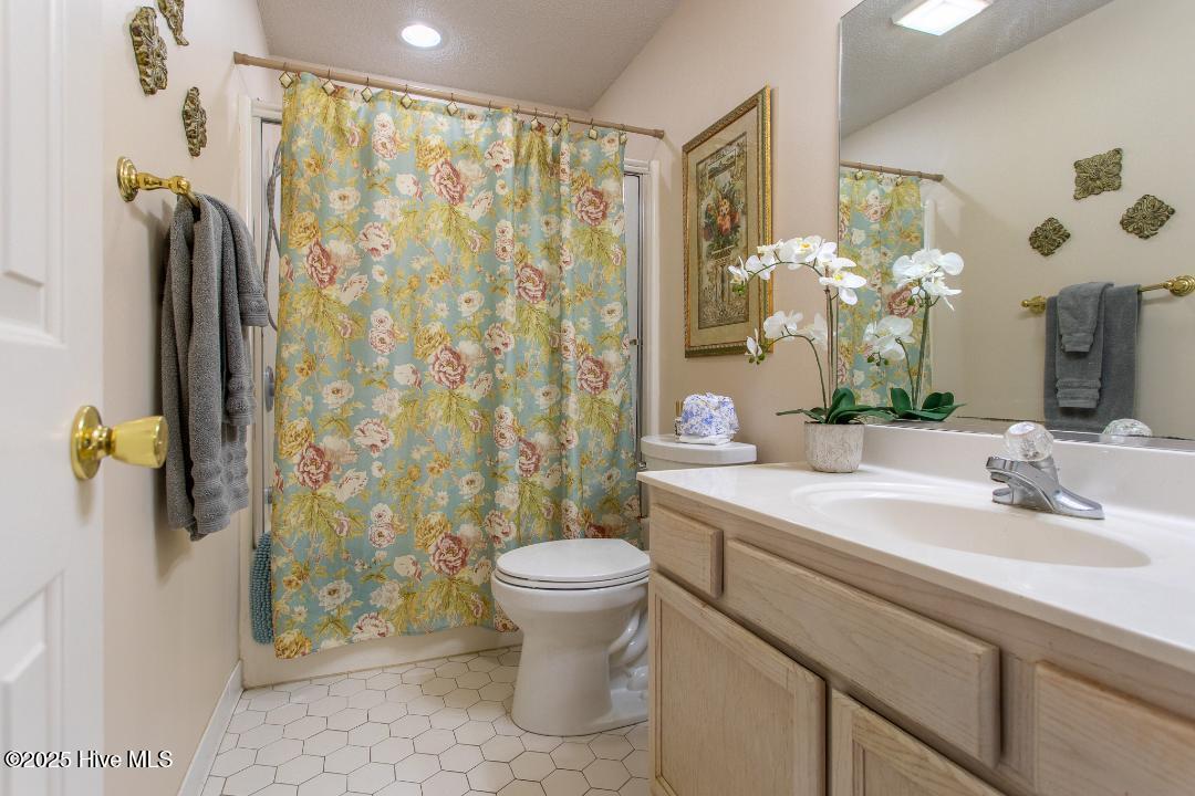 422 Albemarle Boulevard 12c Property Photo 19