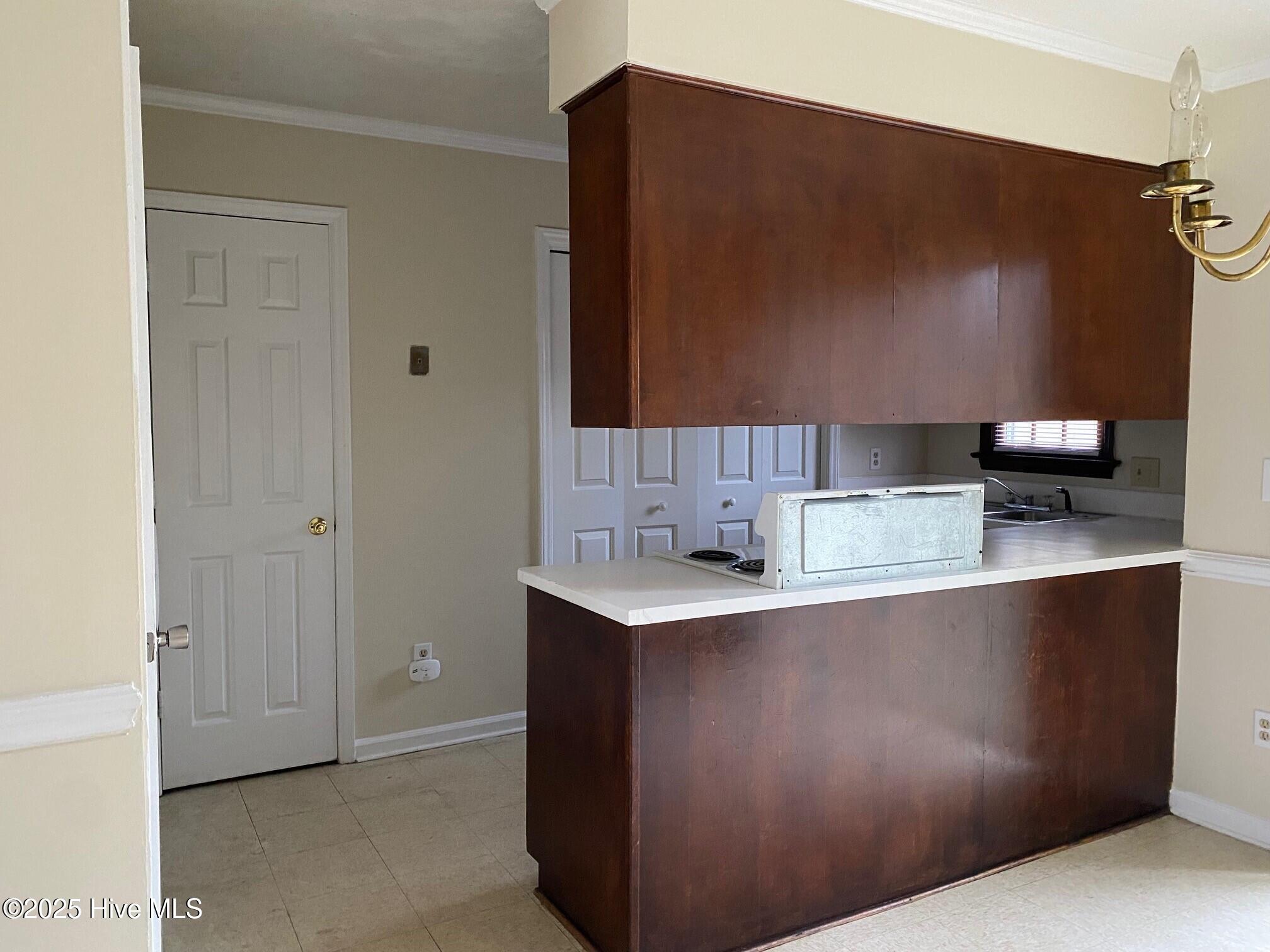118 Concord Drive B Property Photo 6