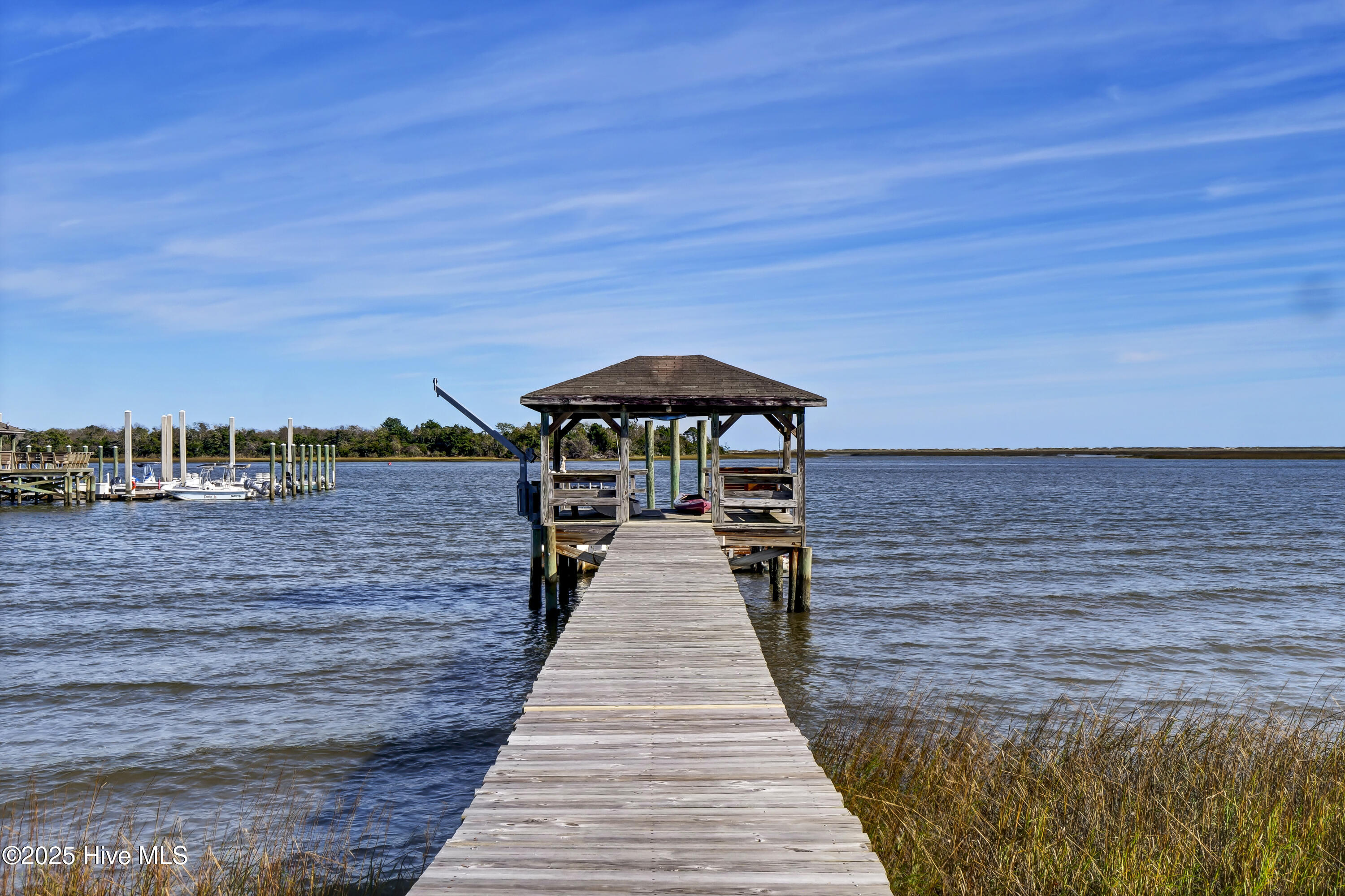 1652 Sand Bar Lane Property Photo 5
