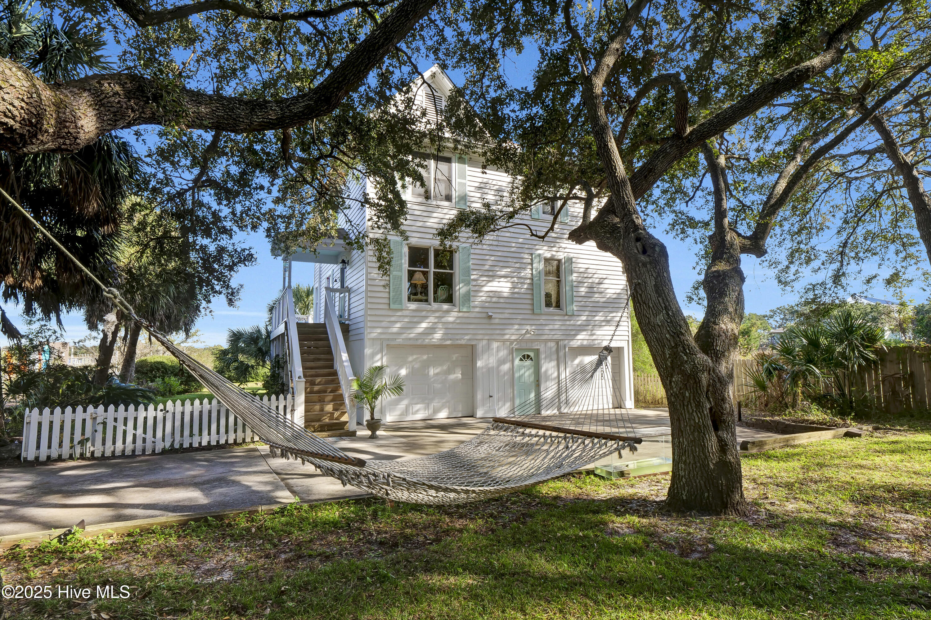 1652 Sand Bar Lane Property Photo 9