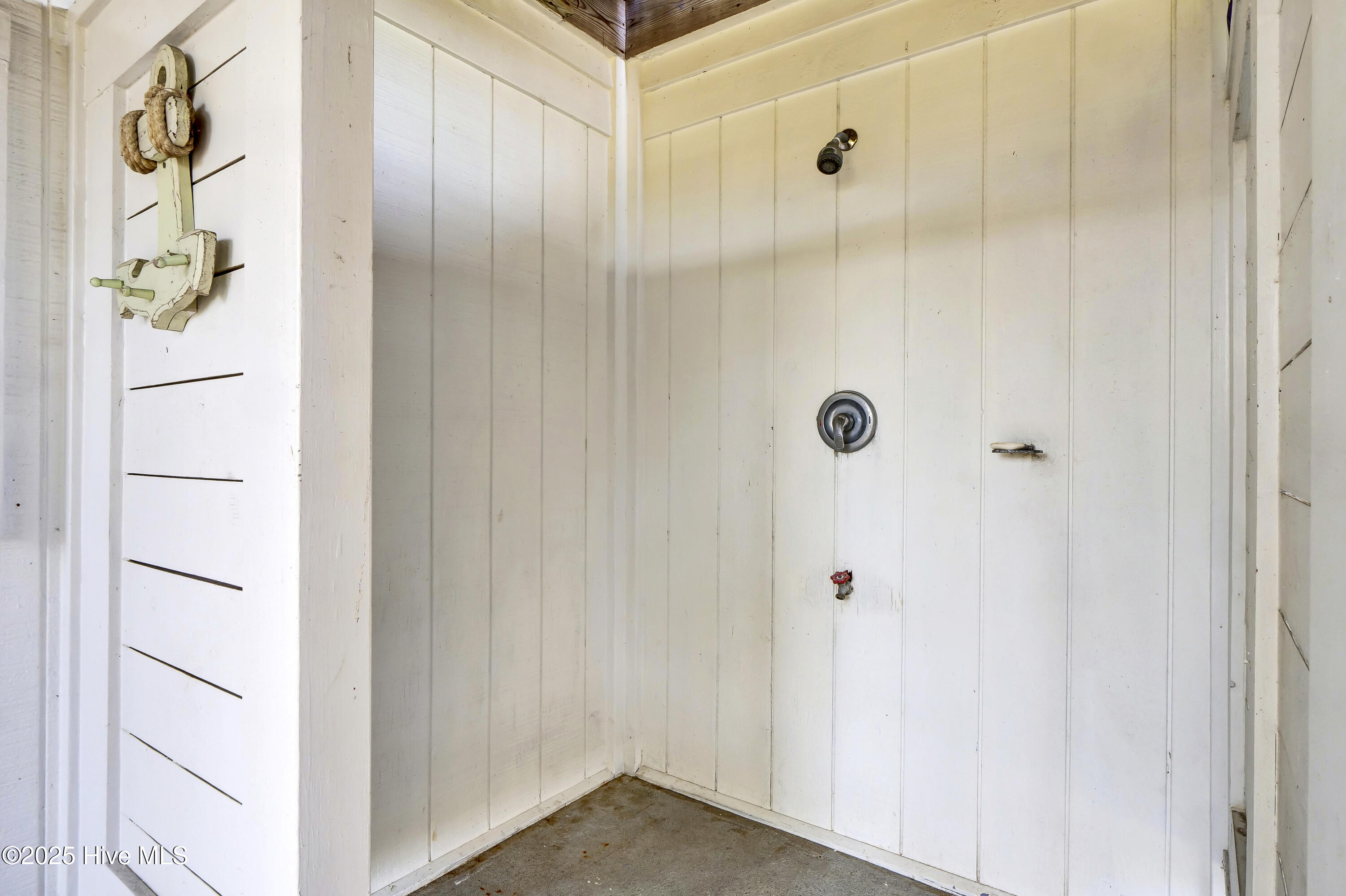 1652 Sand Bar Lane Property Photo 44