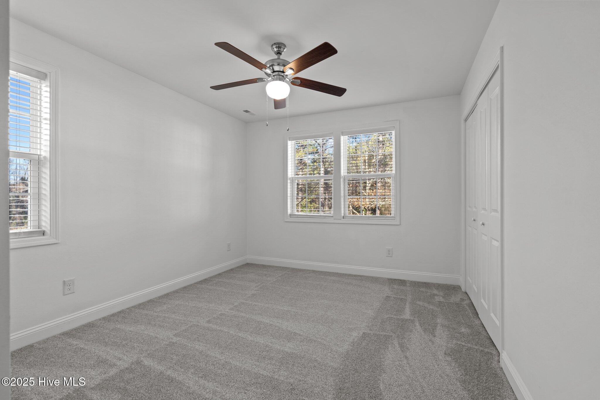 426 W Illinois Avenue Property Photo 20