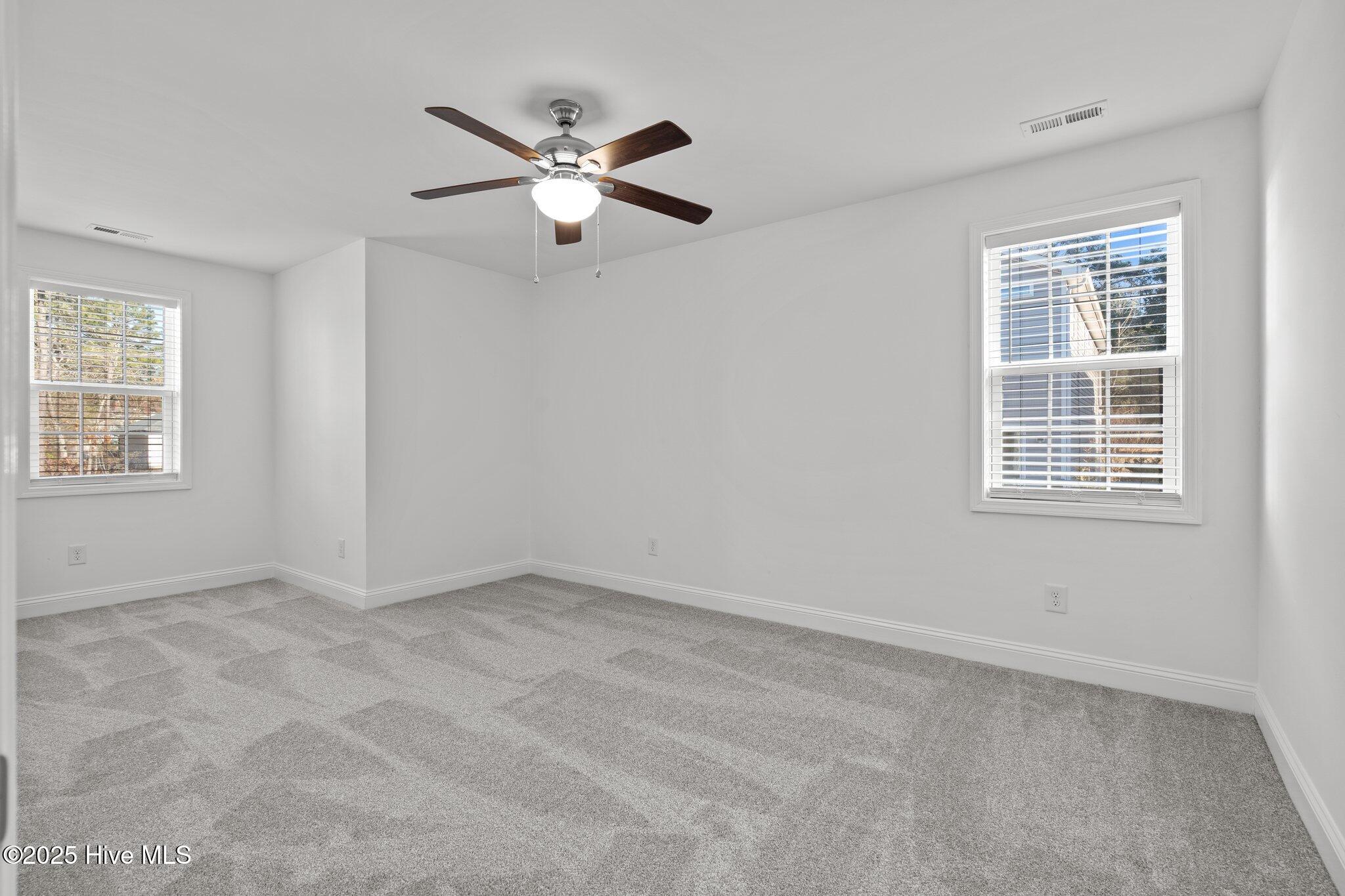 426 W Illinois Avenue Property Photo 21