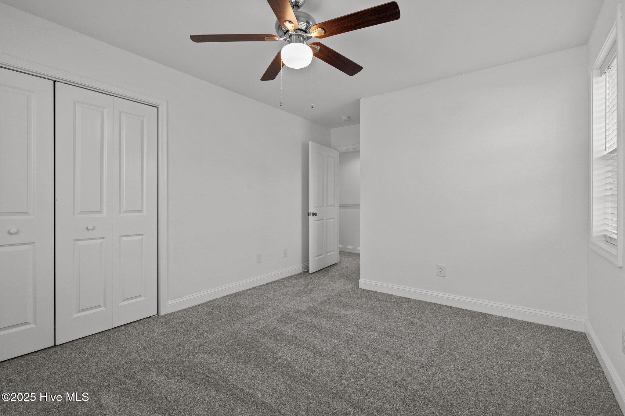 426 W Illinois Avenue Property Photo 28