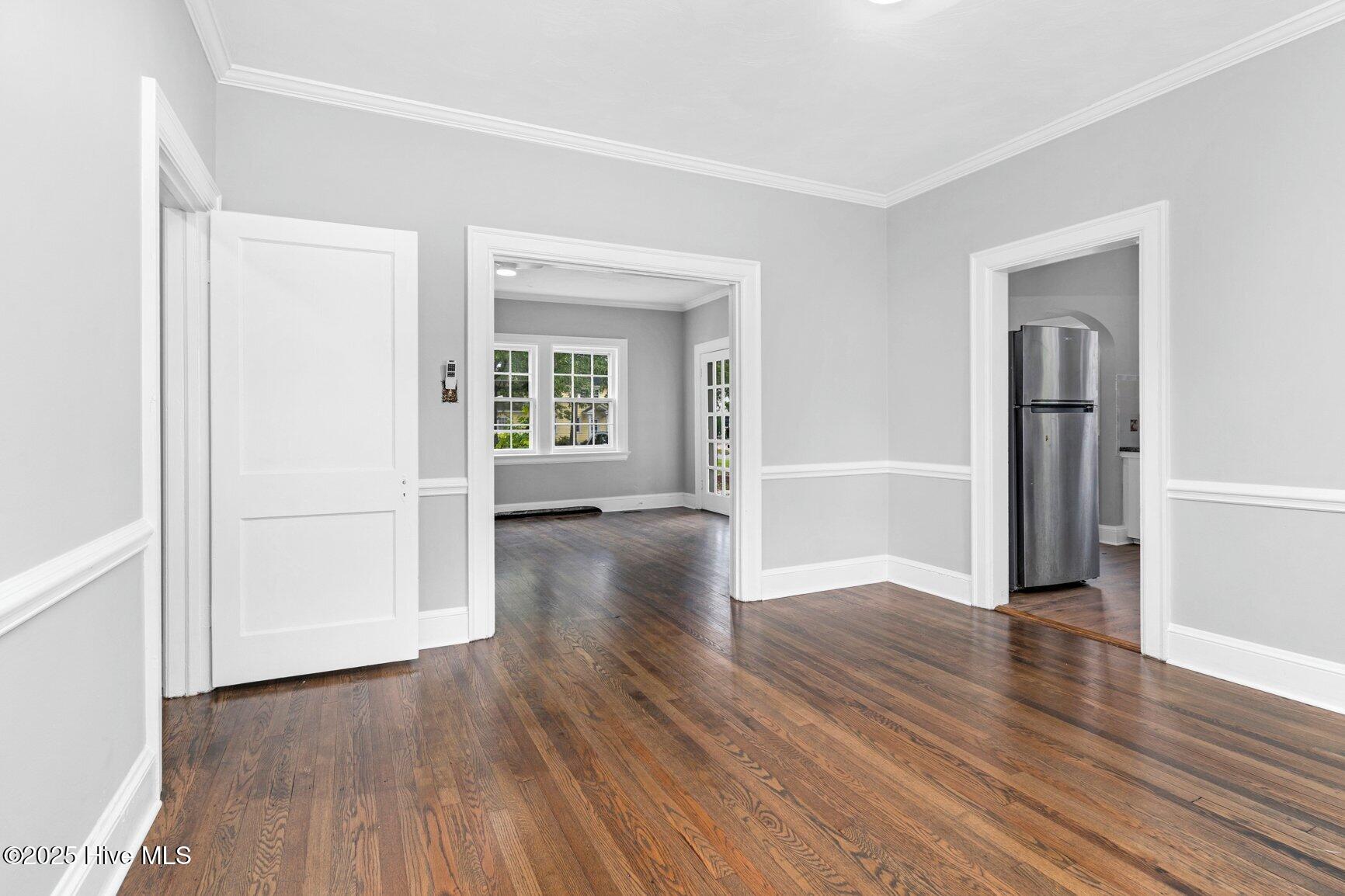945 Sycamore Street Property Photo 11