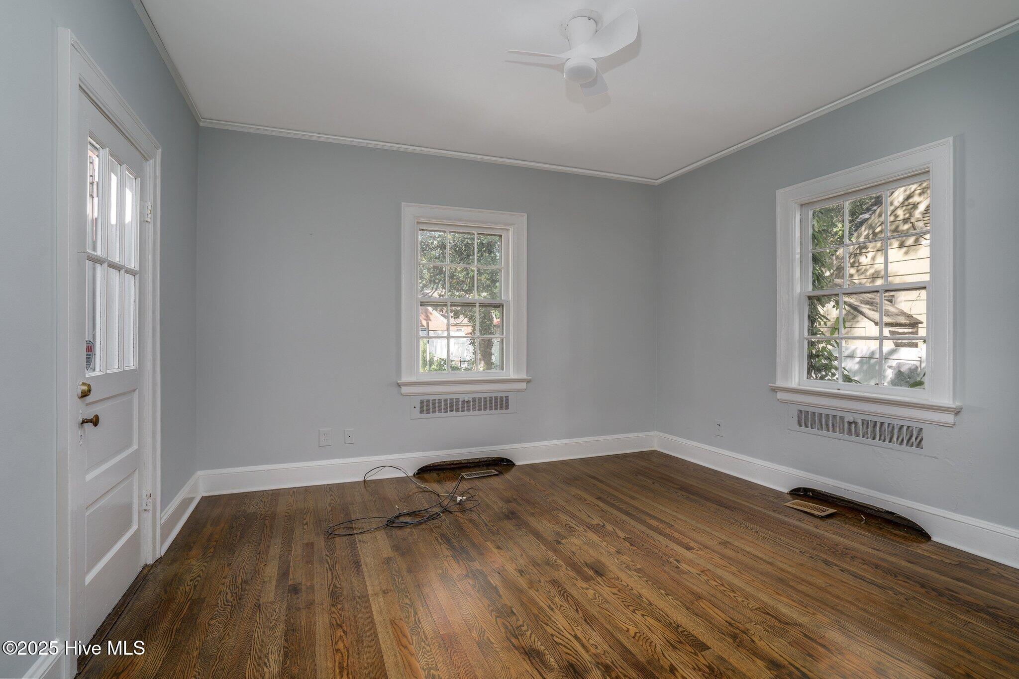 945 Sycamore Street Property Photo 20