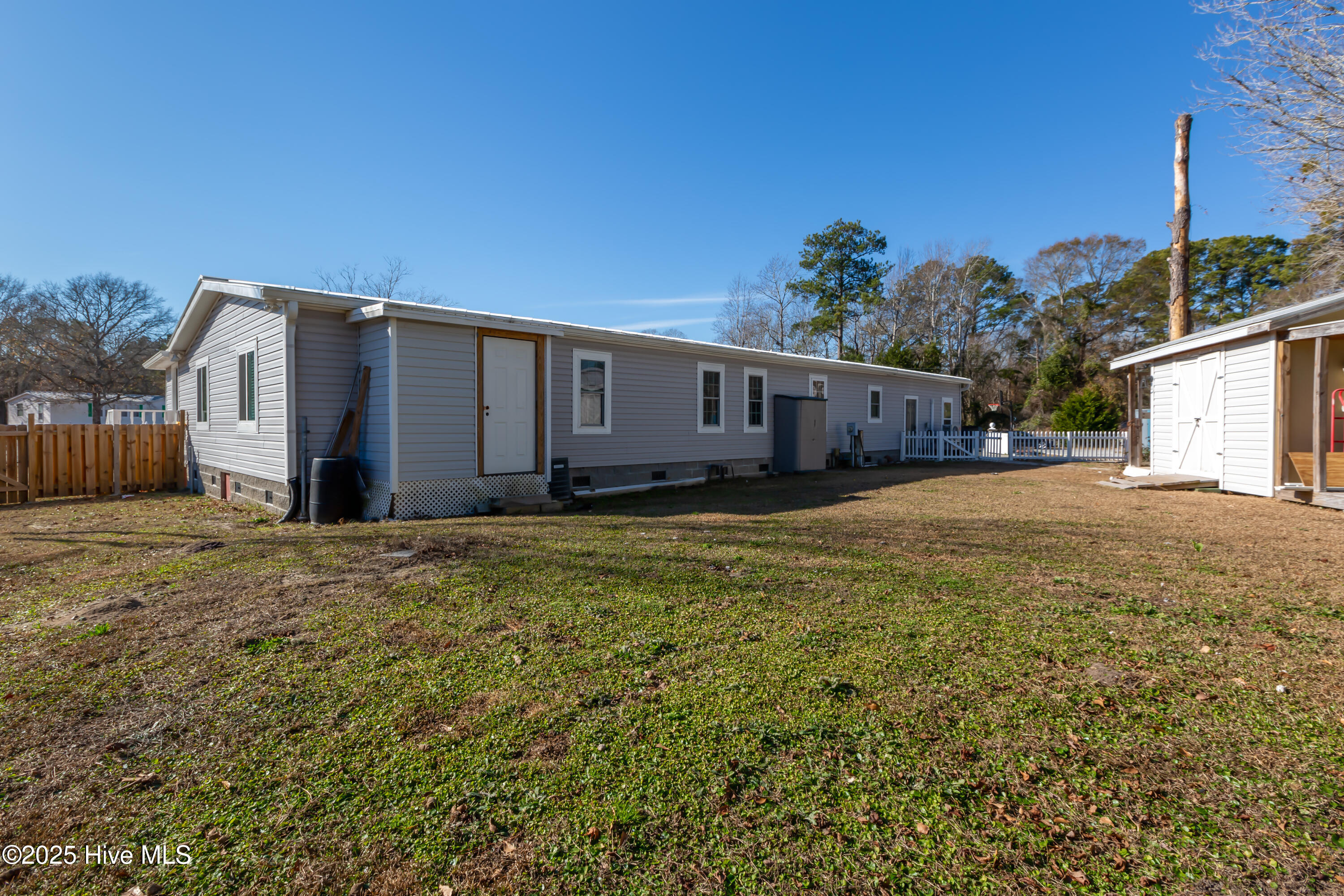 414 W Branch Drive Property Photo 24