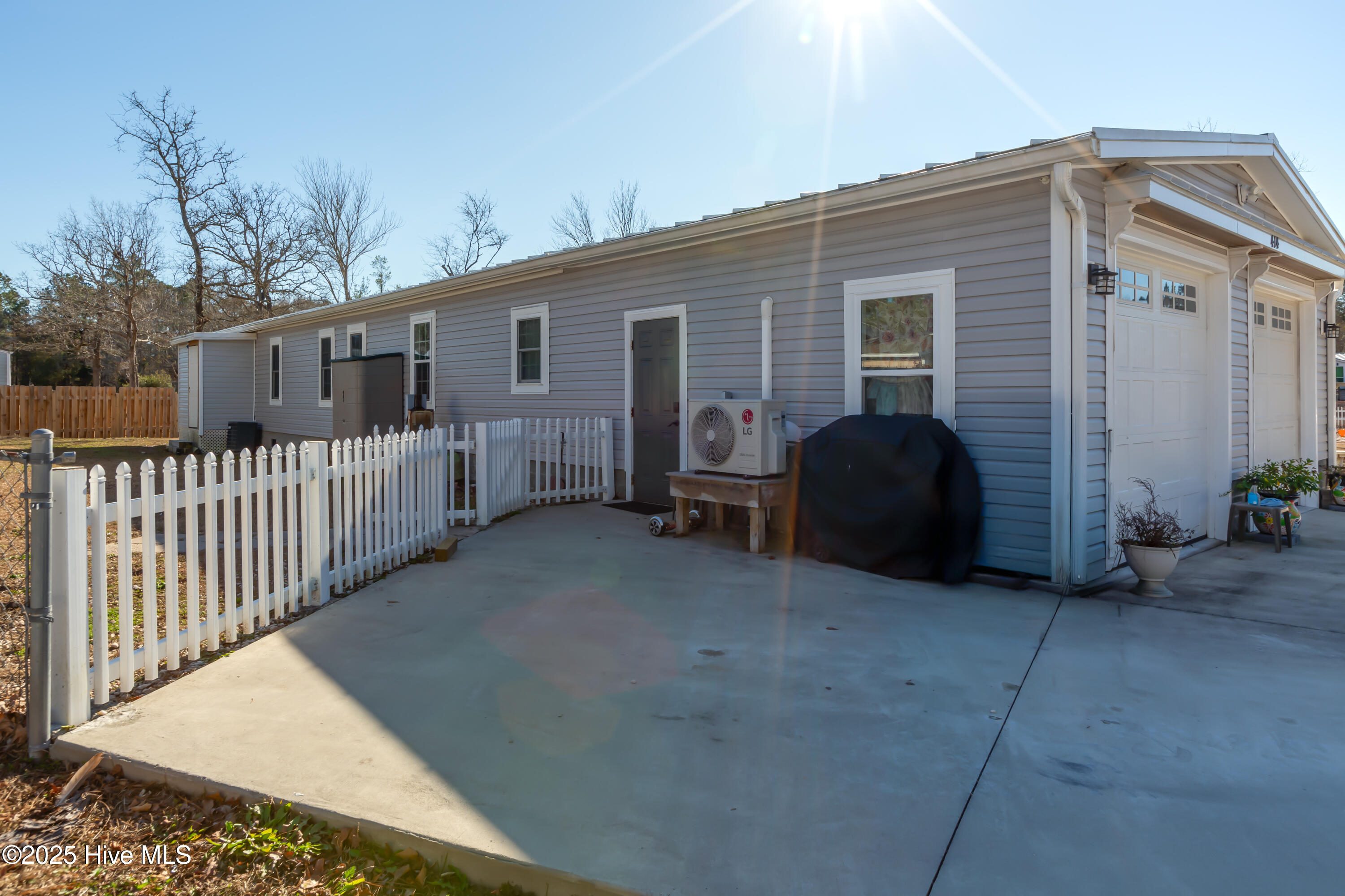 414 W Branch Drive Property Photo 28