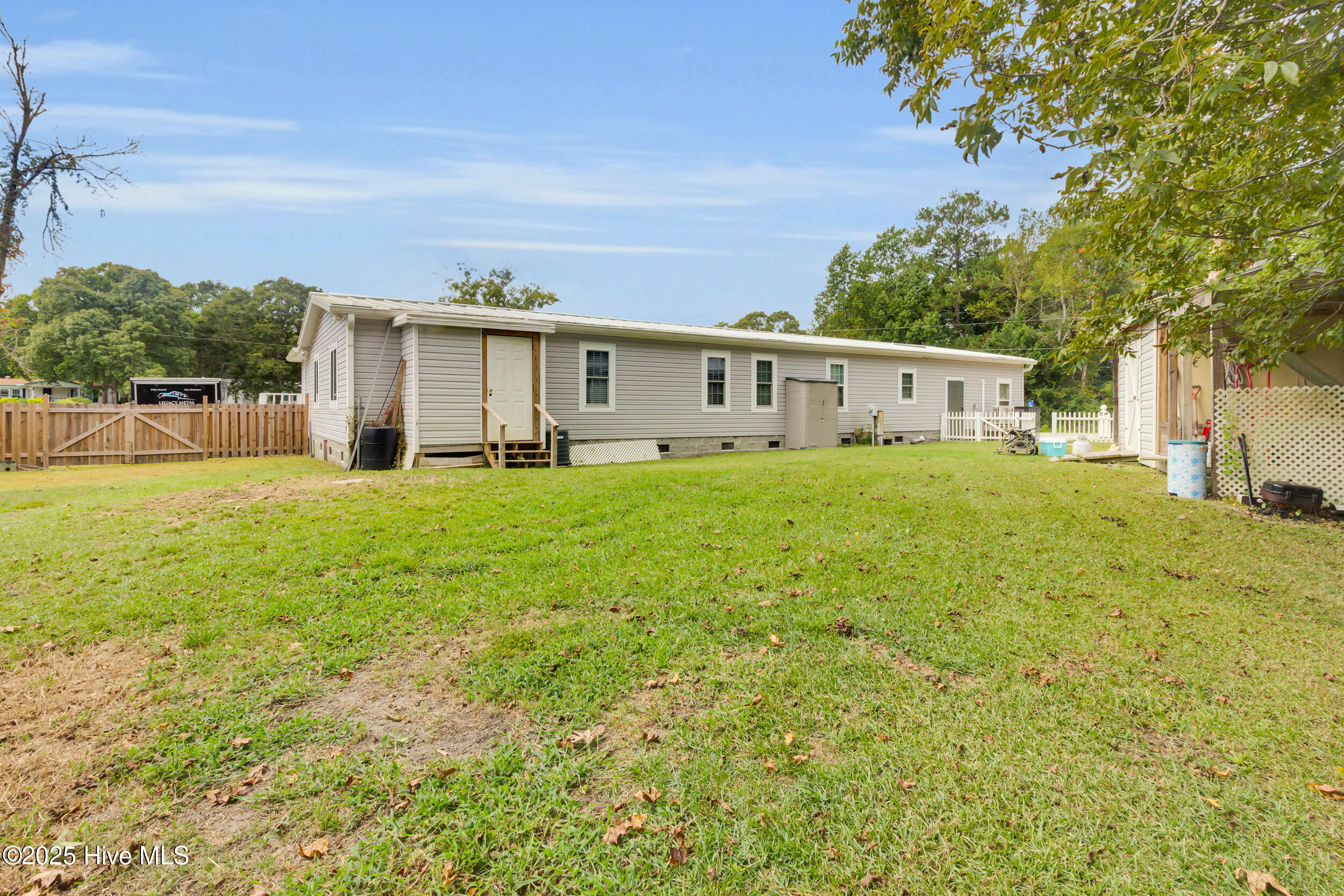 414 W Branch Drive Property Photo 33