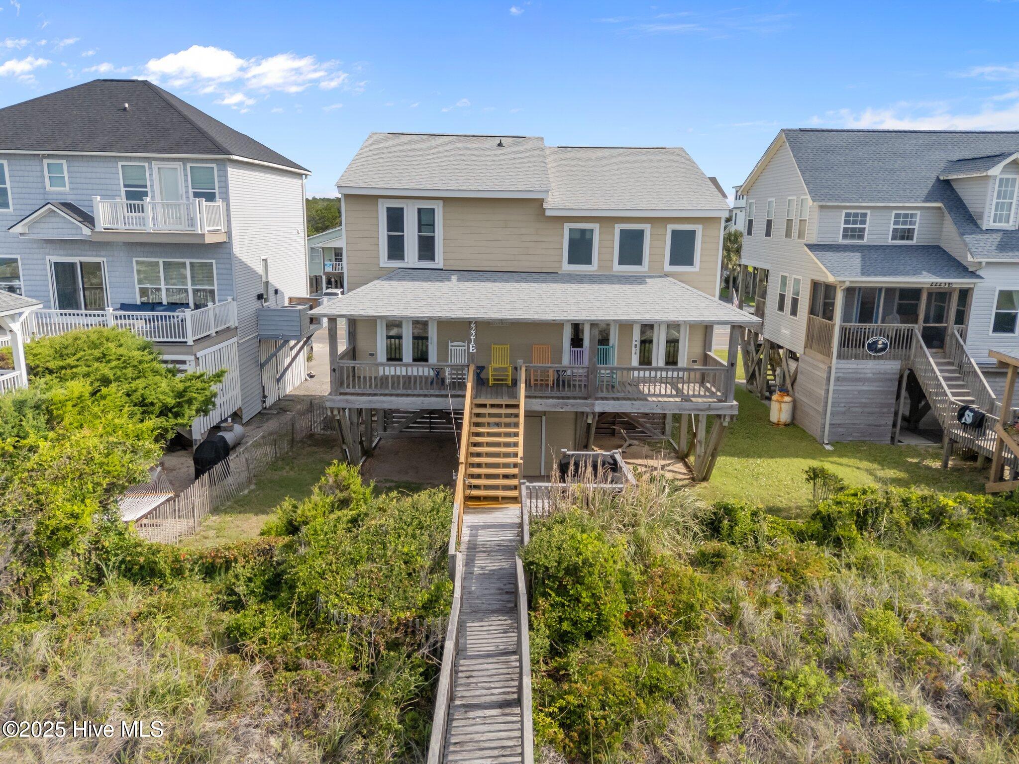 2221 E Beach Drive Property Photo 1