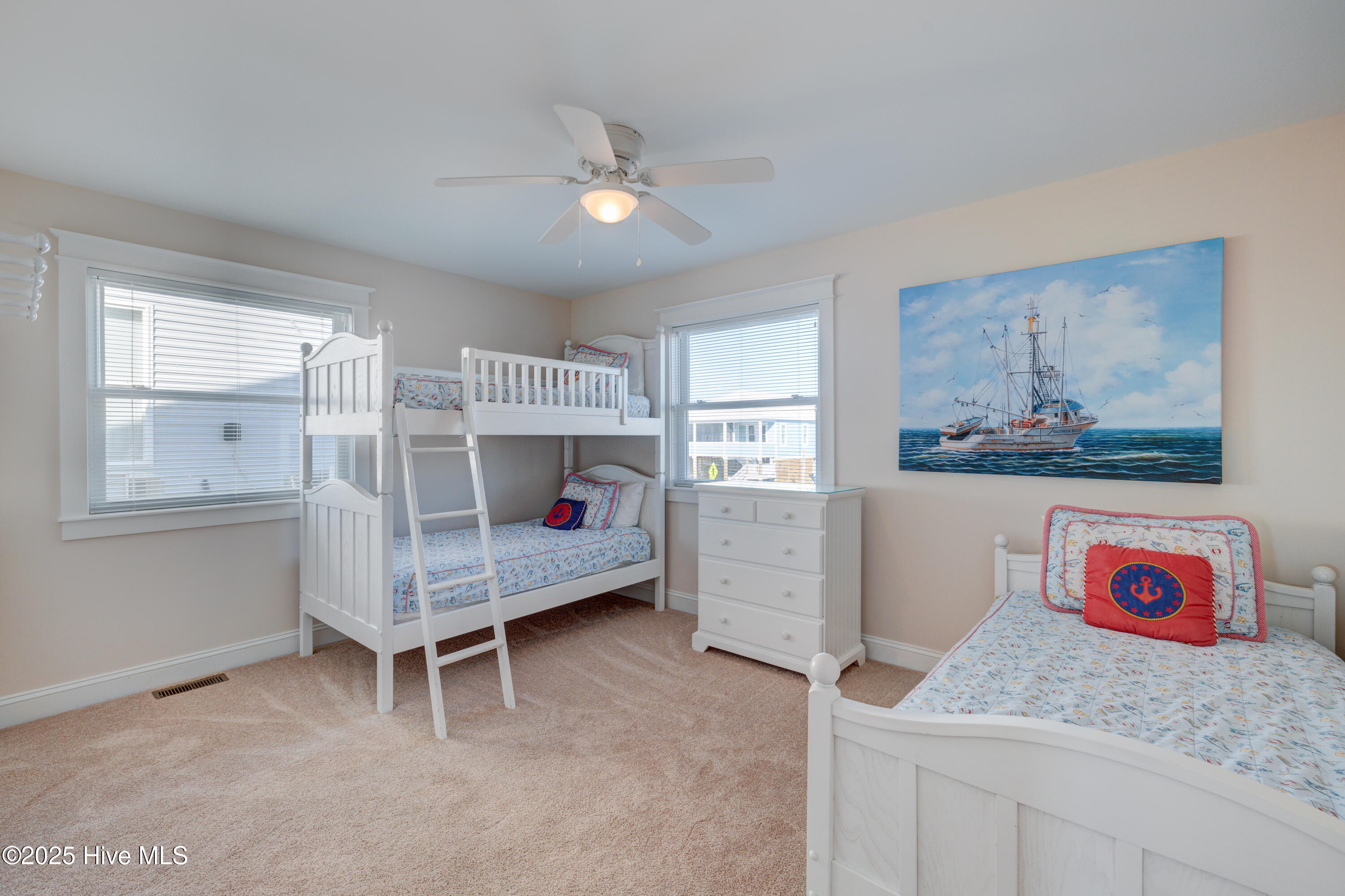 2221 E Beach Drive Property Photo 25