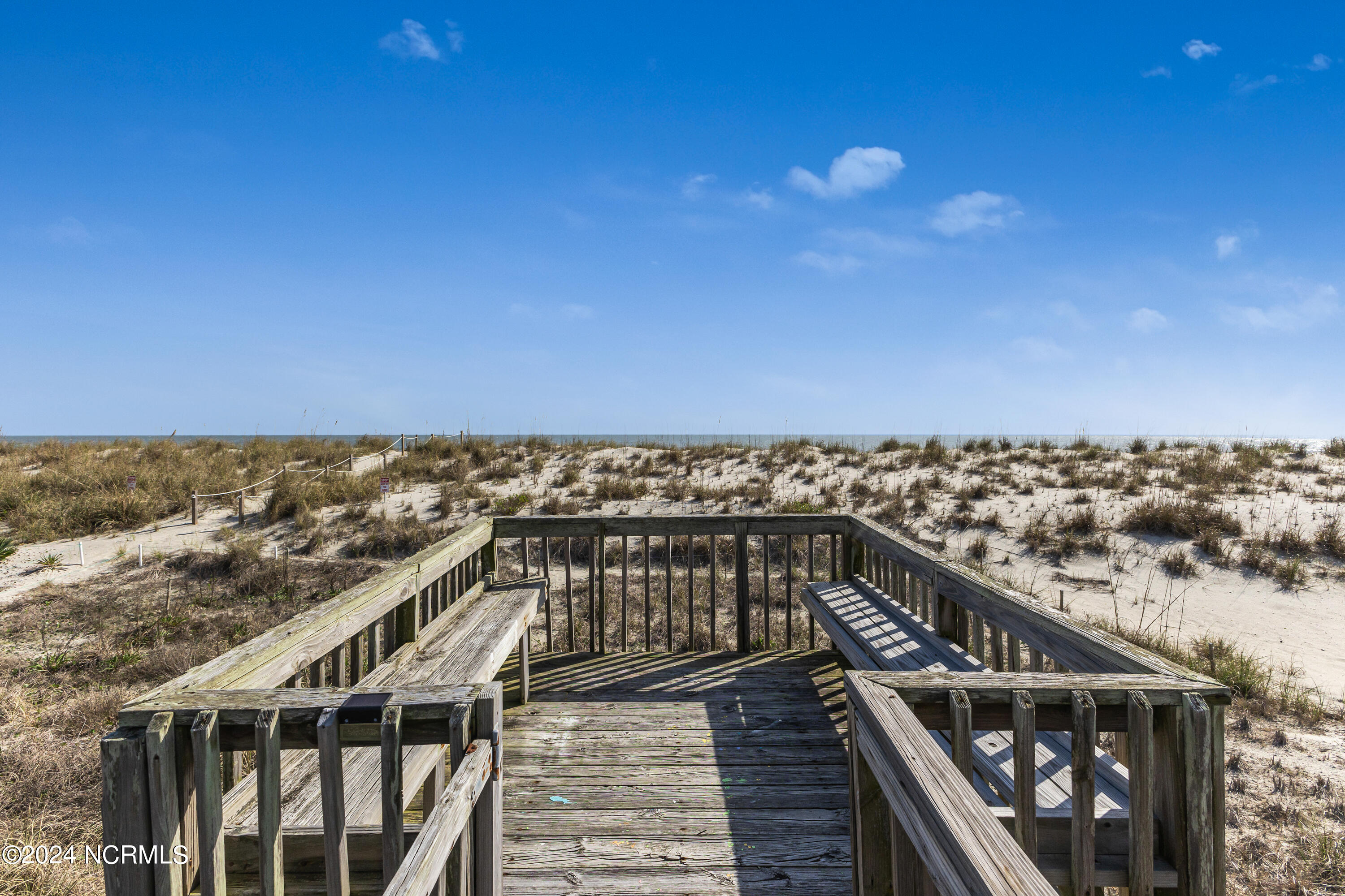 2221 E Beach Drive Property Photo 44