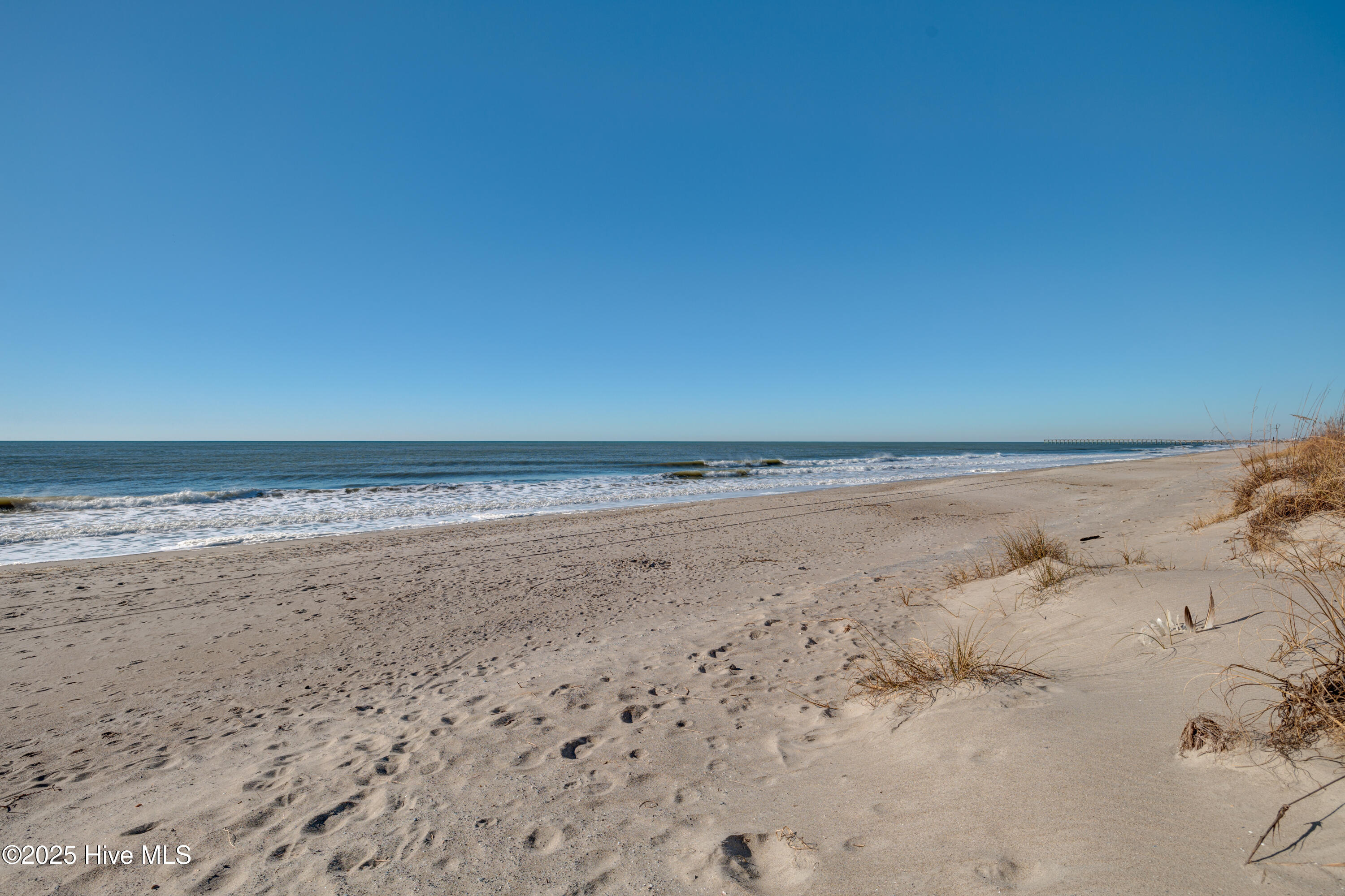 2221 E Beach Drive Property Photo 52
