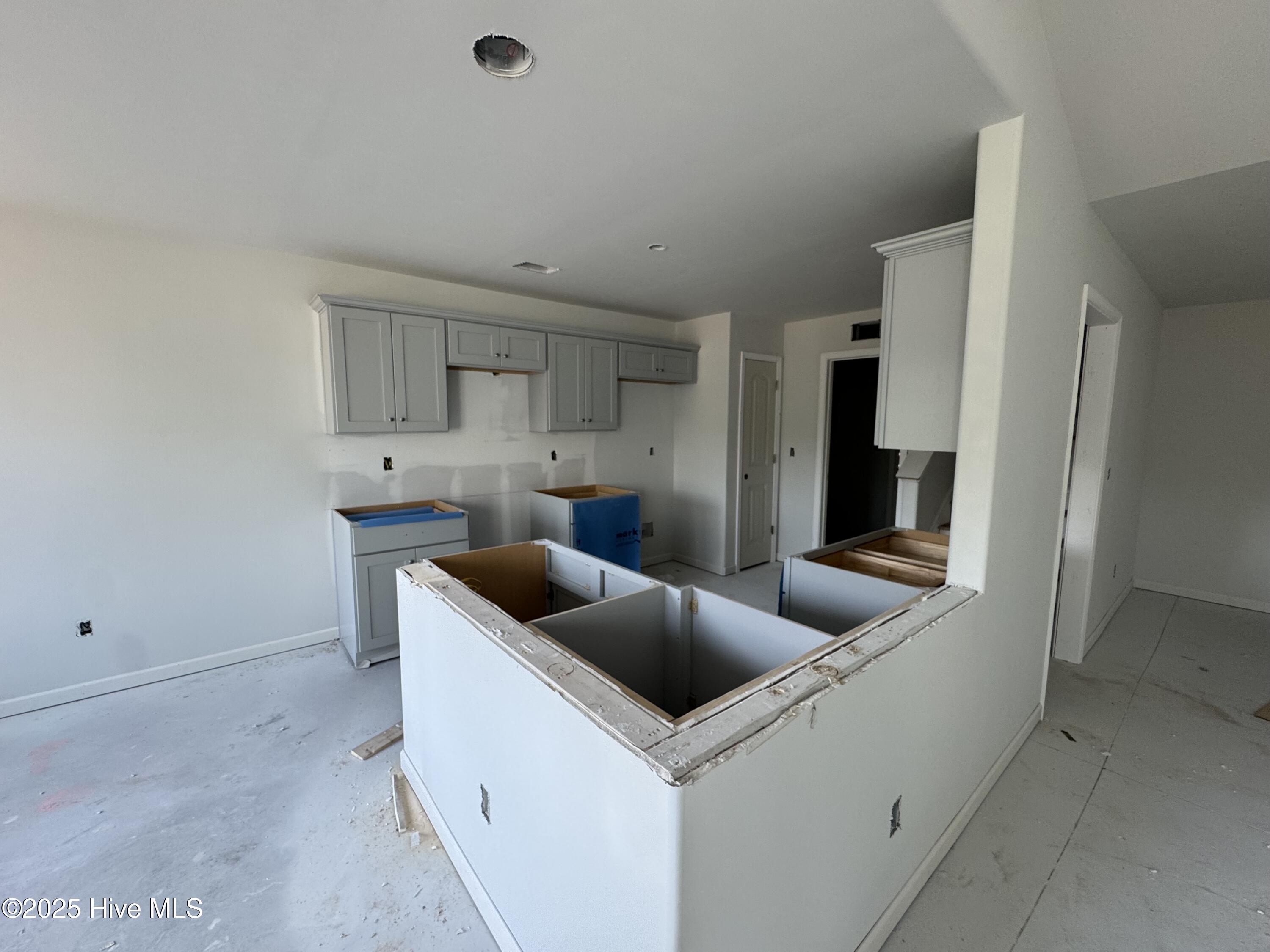 2480 Caraway Drive Property Photo 4