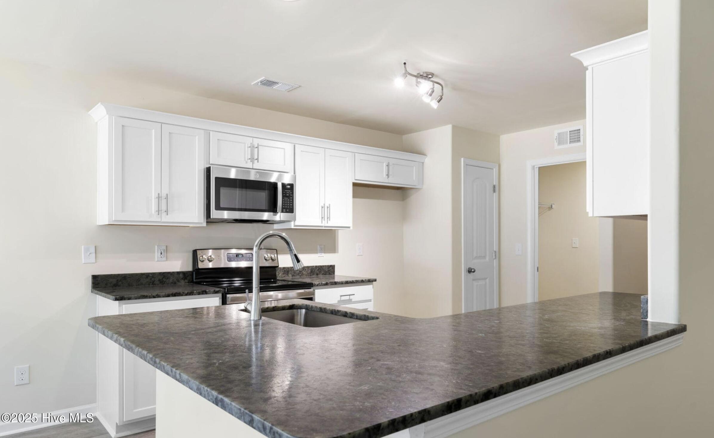 2480 Caraway Drive Property Photo 33
