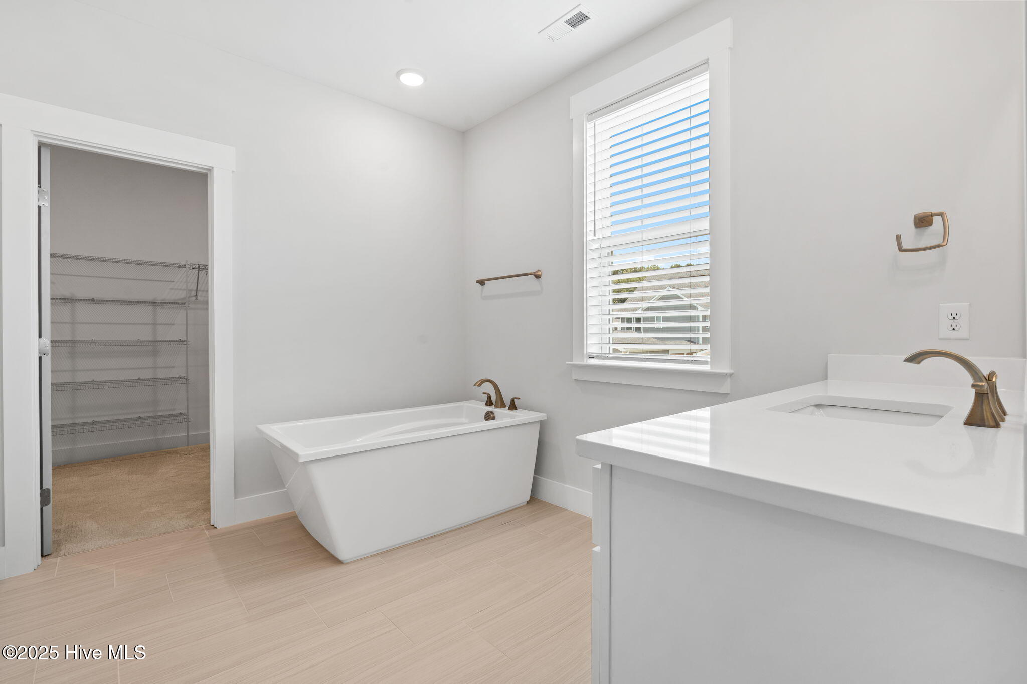 3836 Mason Port Drive Property Photo 25