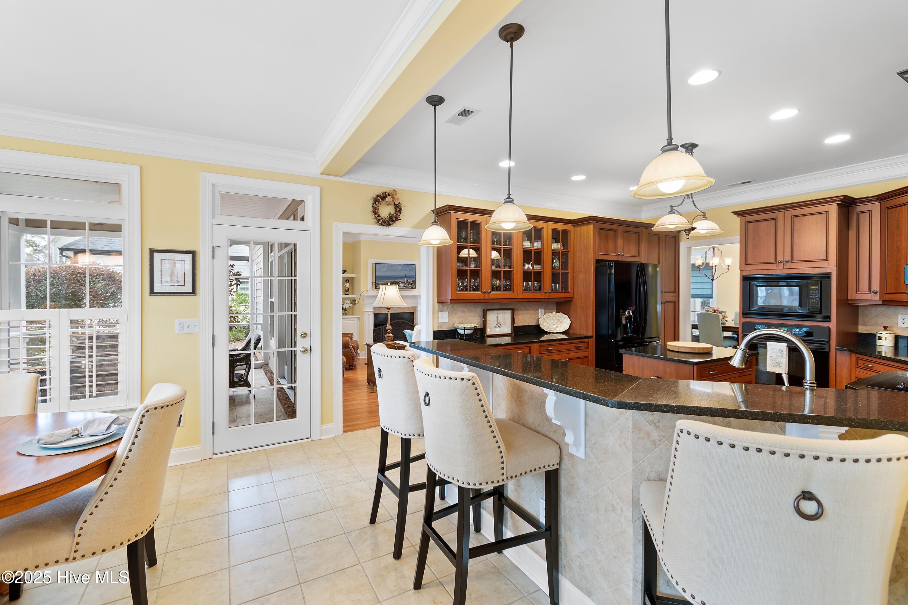 2784 Oakbluff Circle Property Photo 15