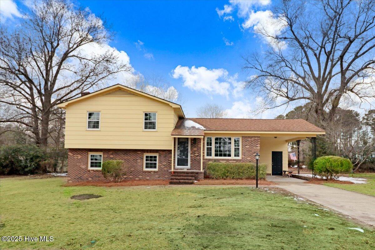 100 Scott Drive Property Photo