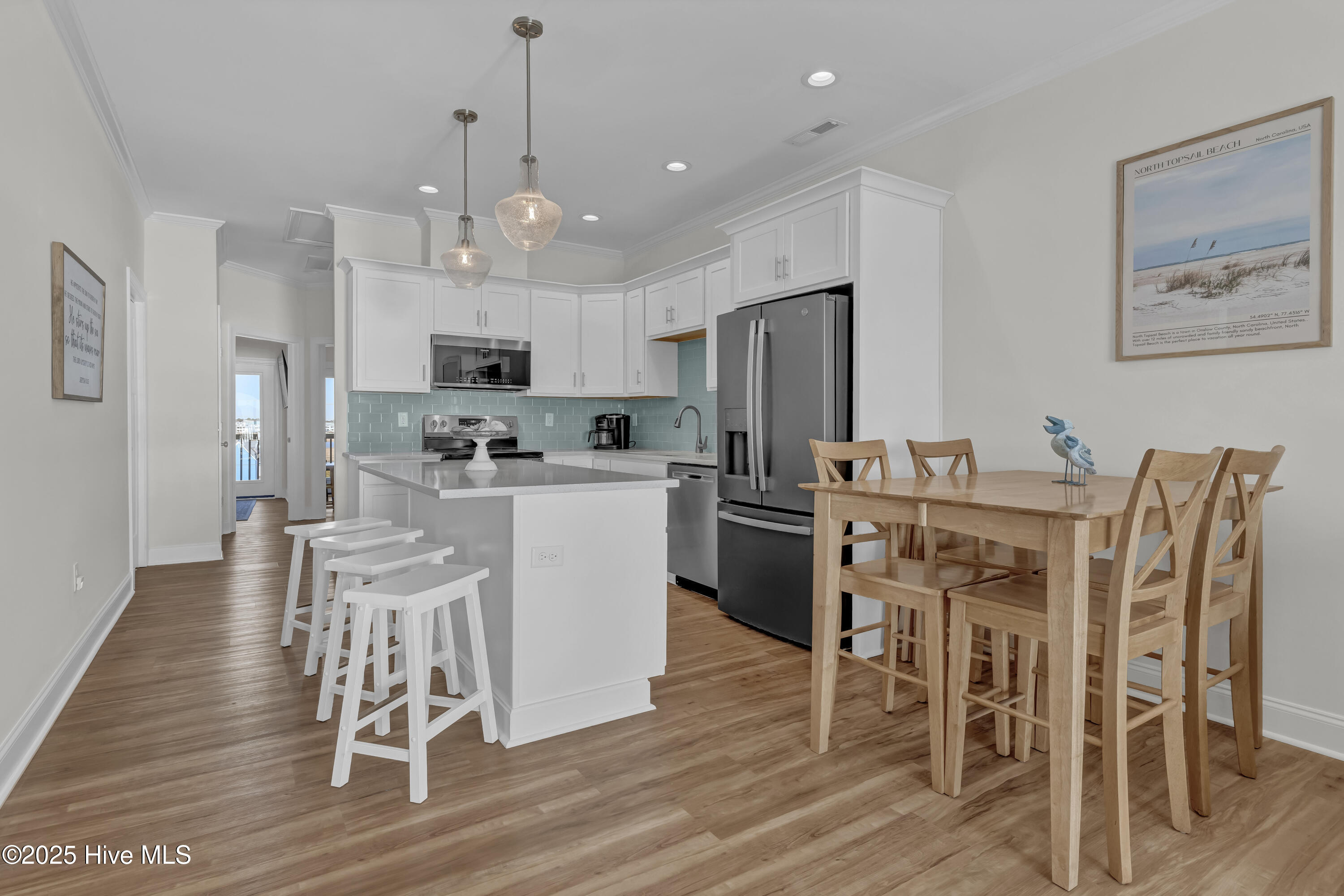 1788 New River Inlet Road Property Photo 10