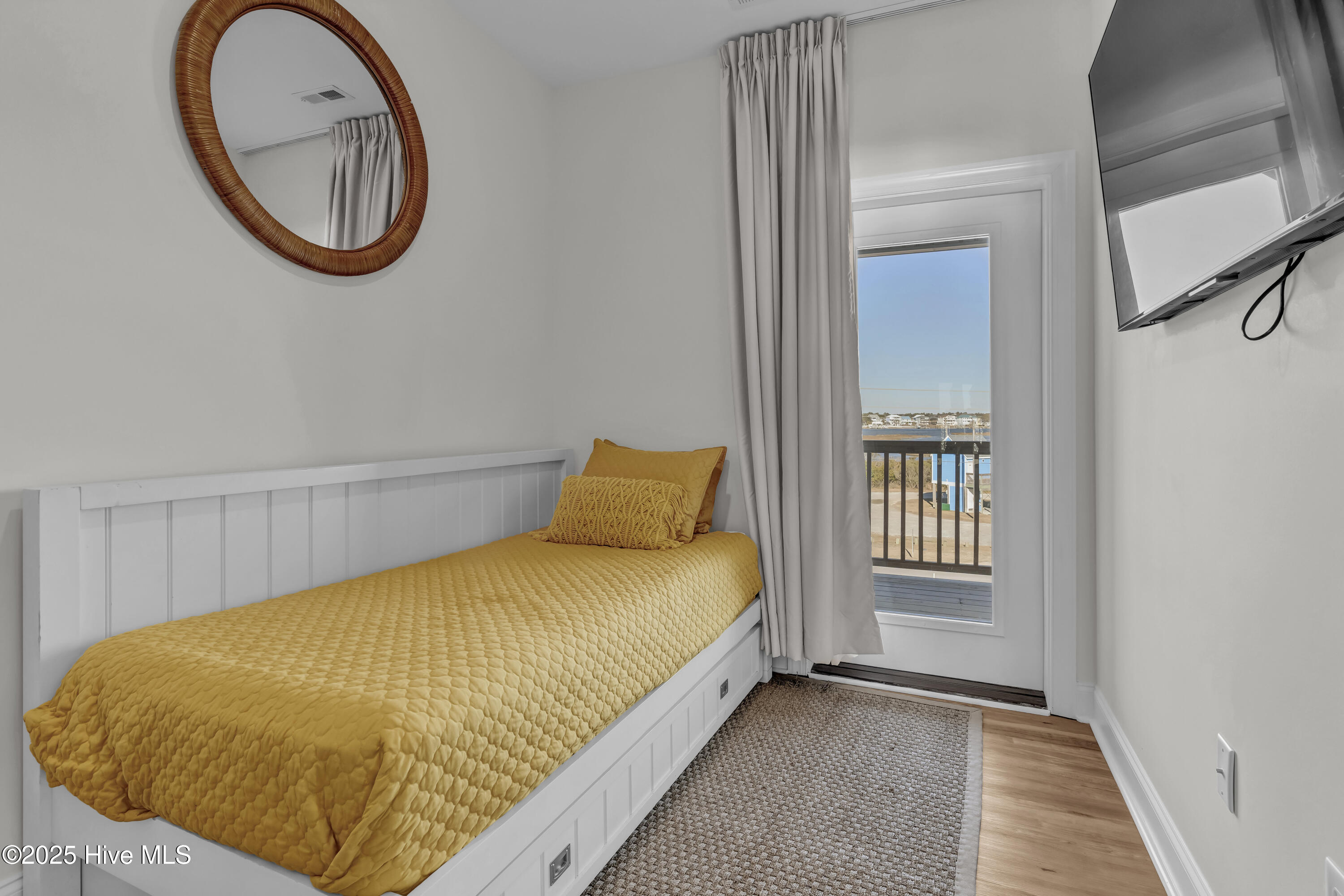 1788 New River Inlet Road Property Photo 25