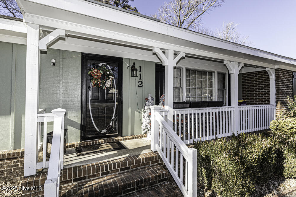 112 Mina Drive Property Photo