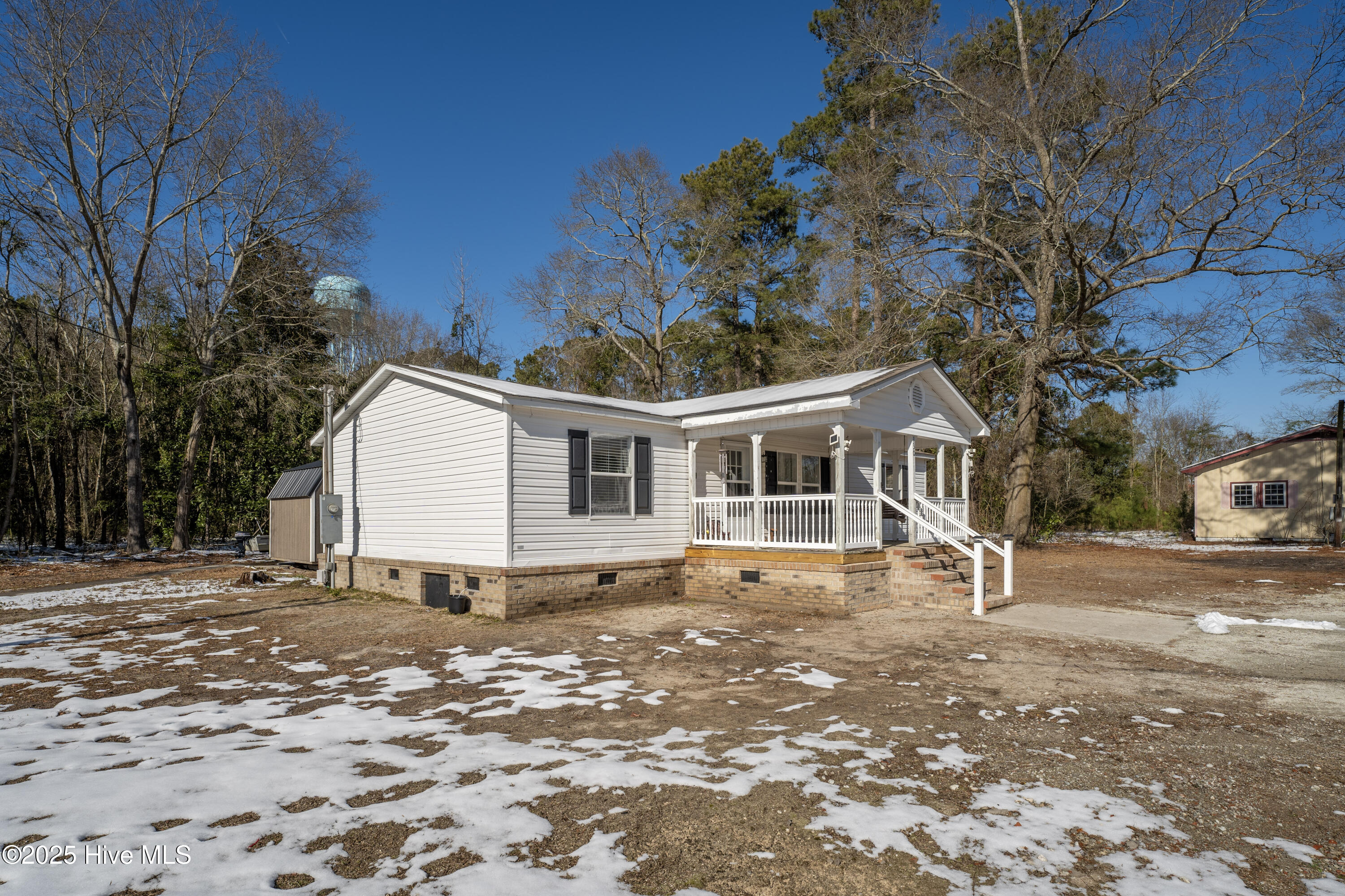 130 Oak Street Property Photo 5