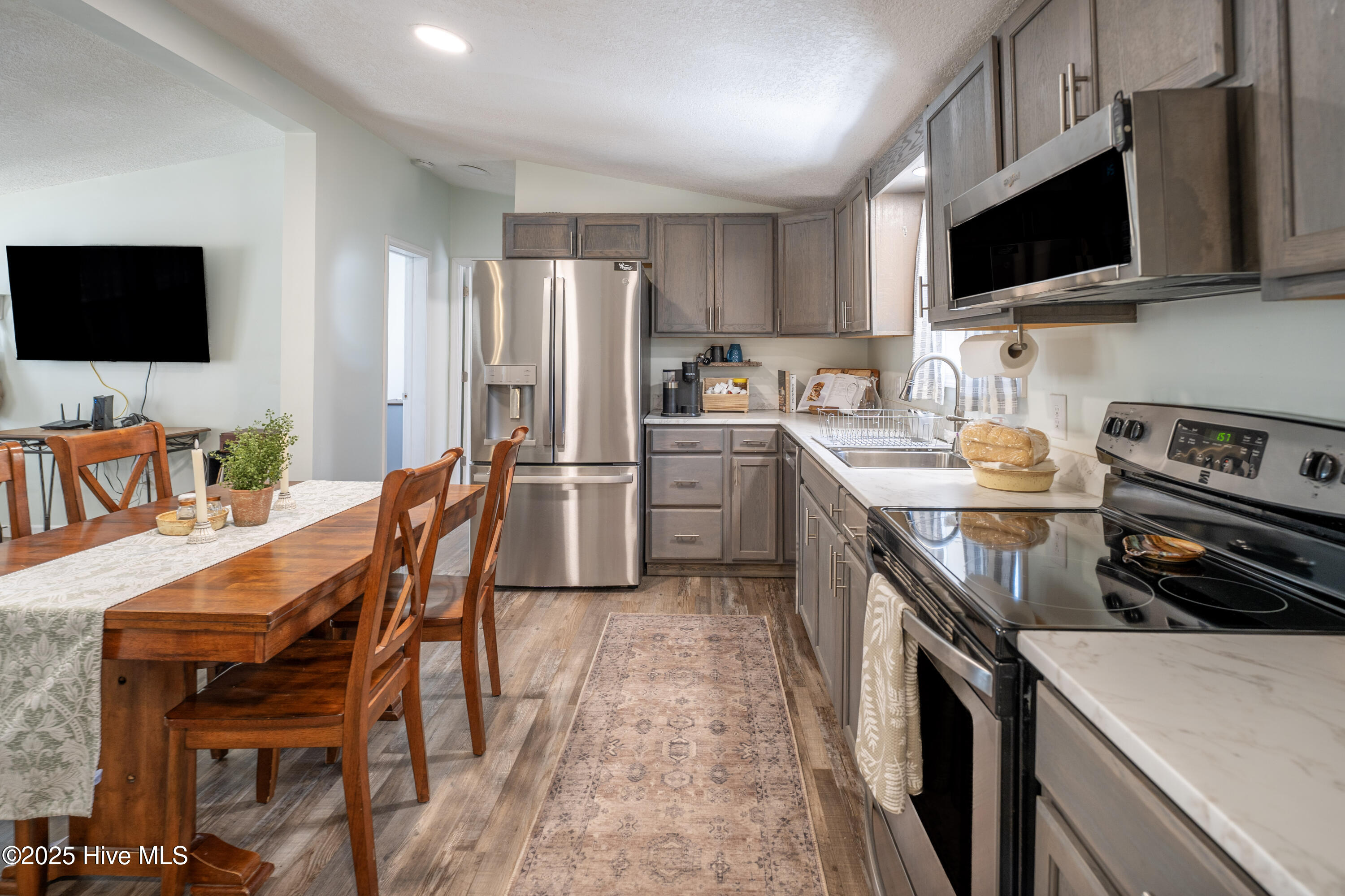 130 Oak Street Property Photo 15