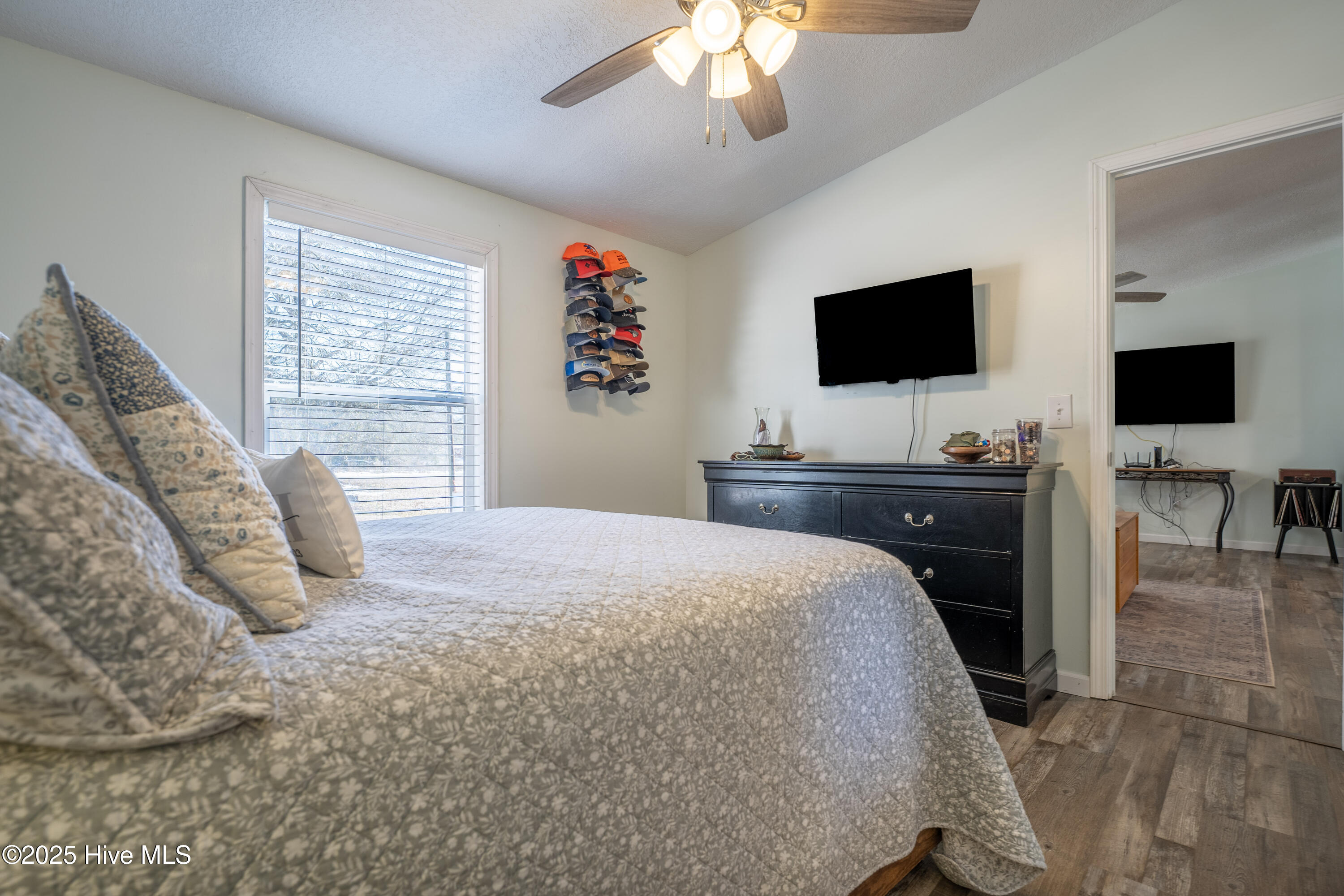 130 Oak Street Property Photo 18