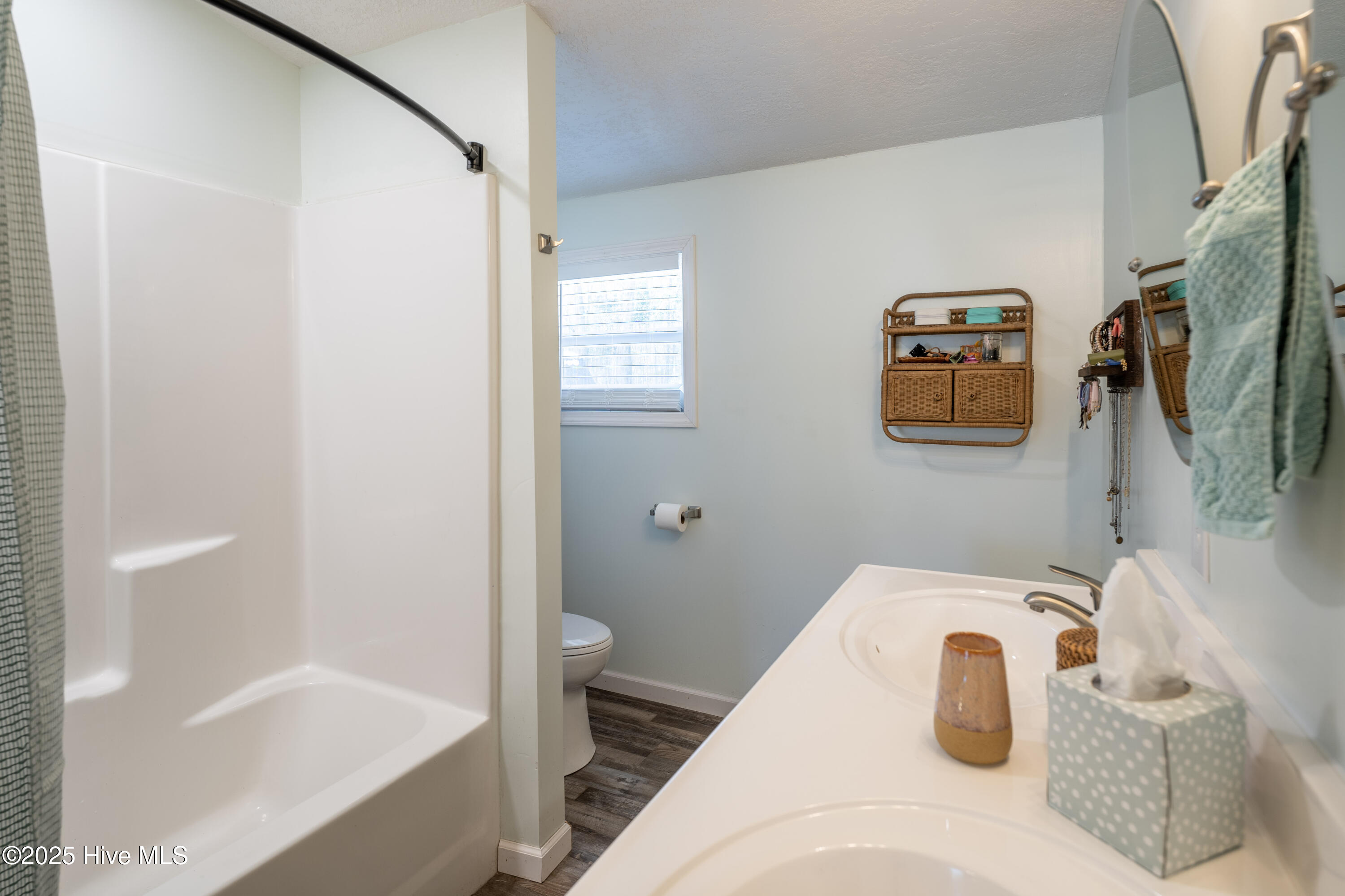130 Oak Street Property Photo 22