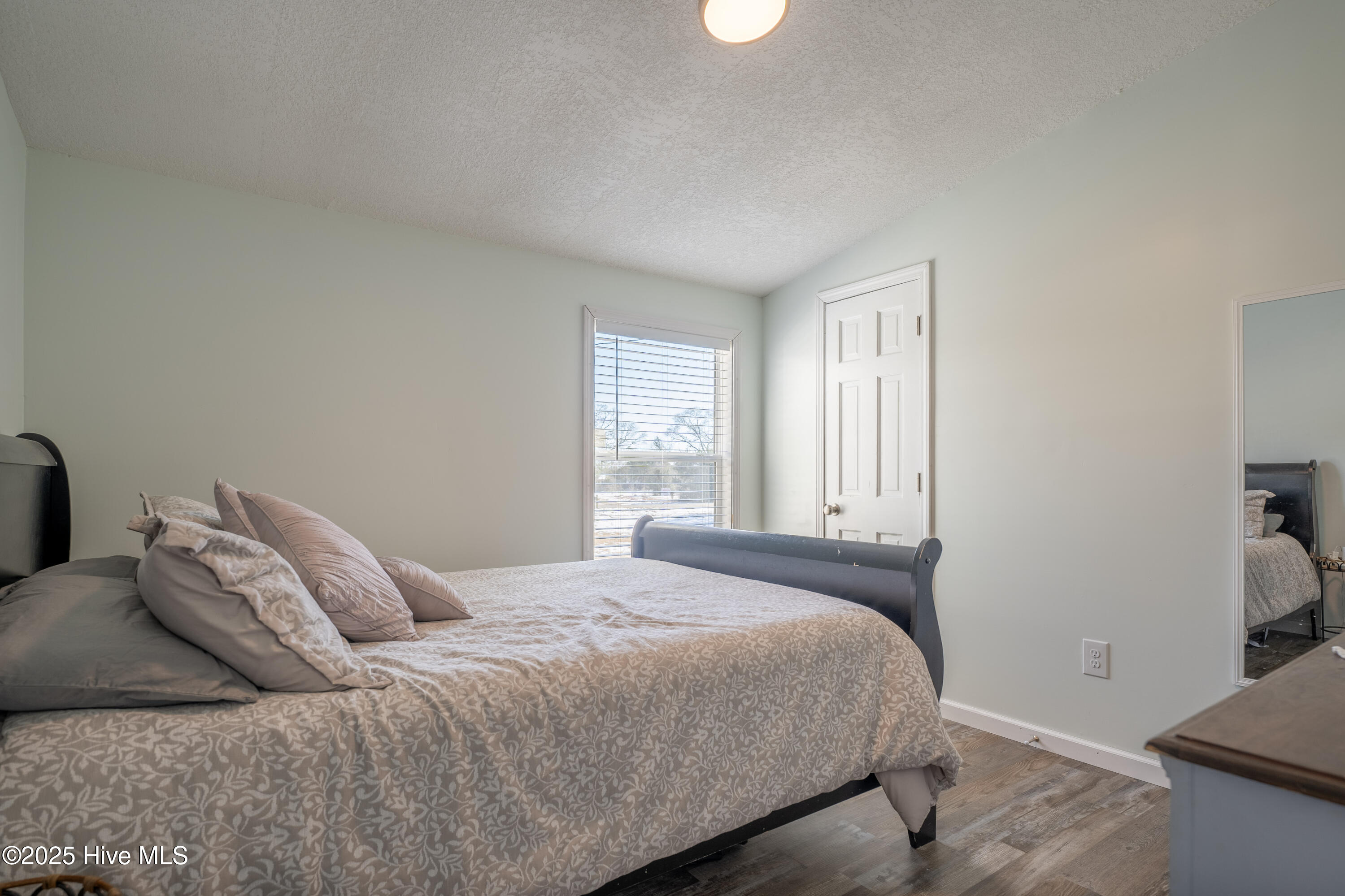 130 Oak Street Property Photo 28