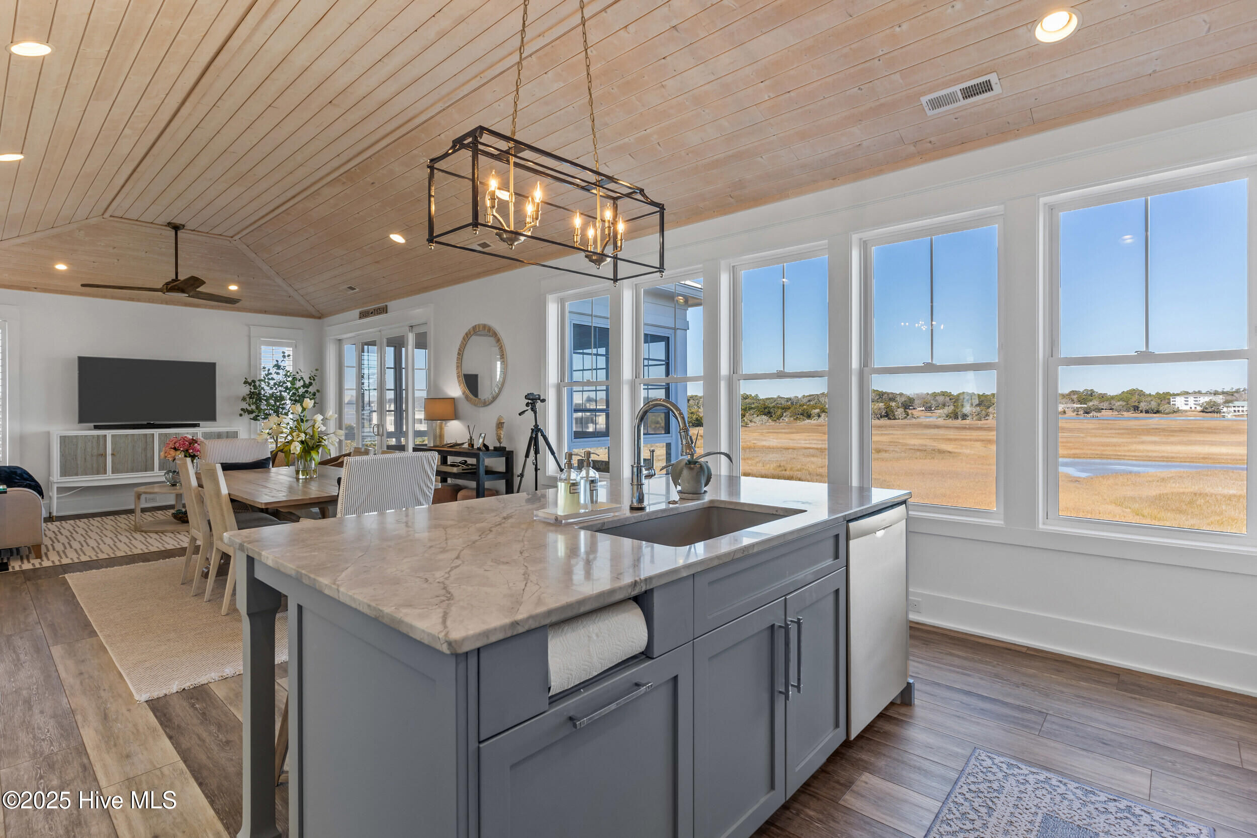 1012 Ocean Boulevard Property Photo 19