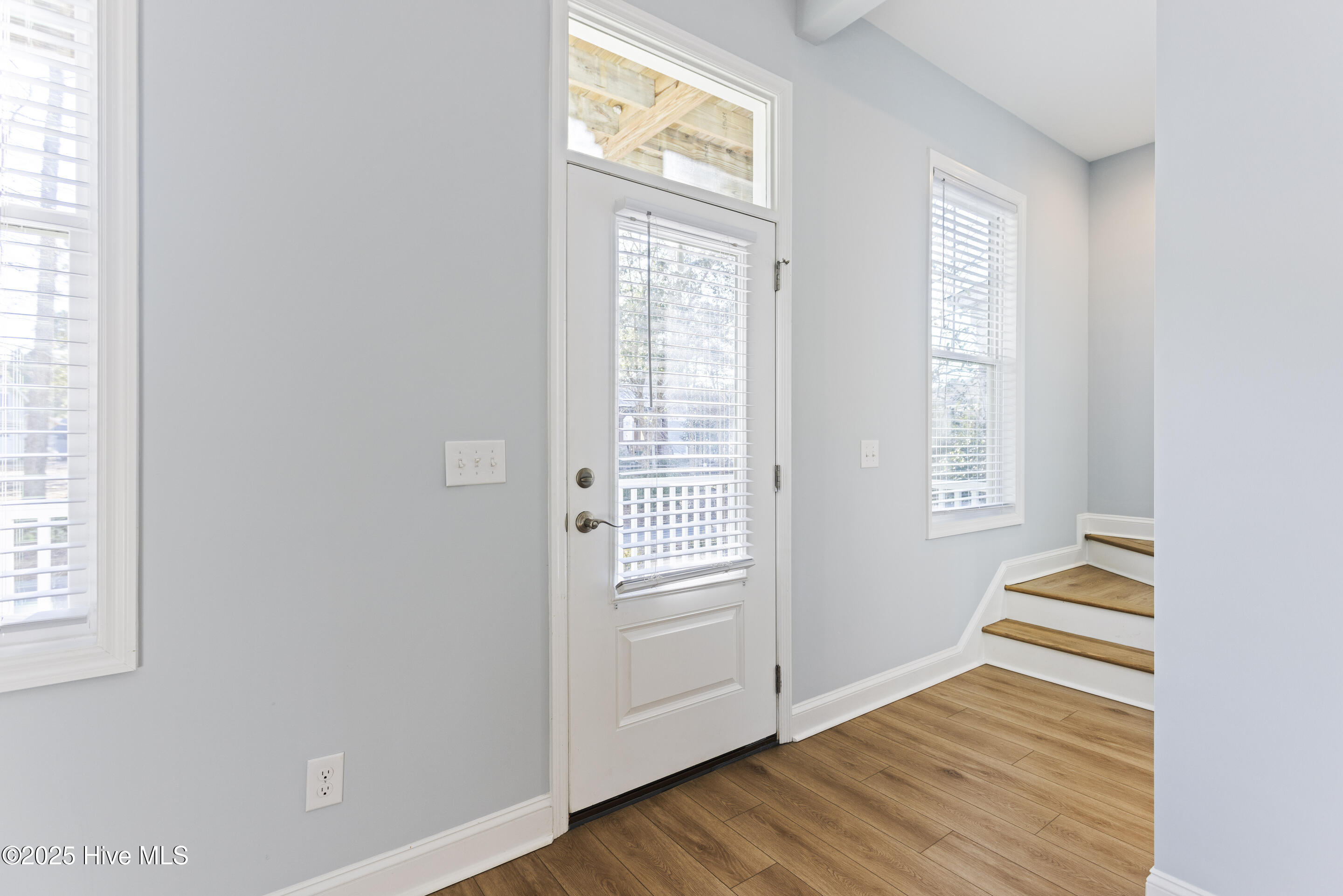 5012 Walton Street Property Photo 7
