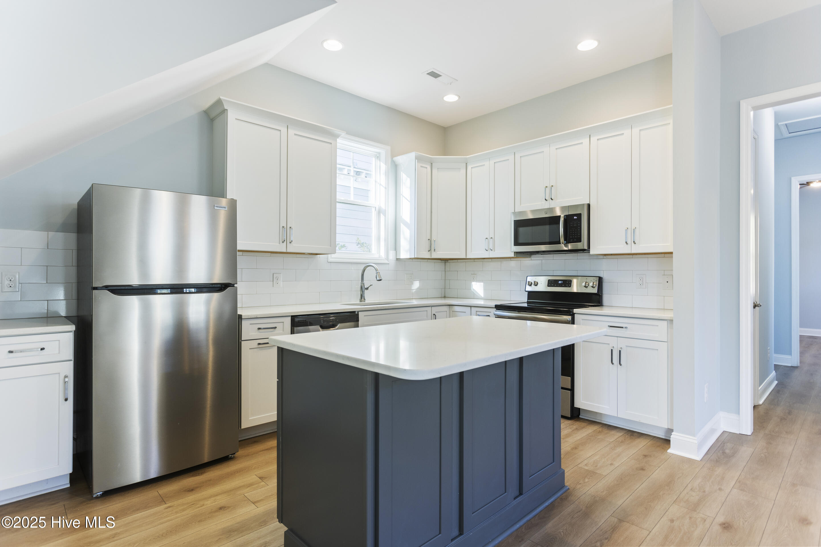 5012 Walton Street Property Photo 12
