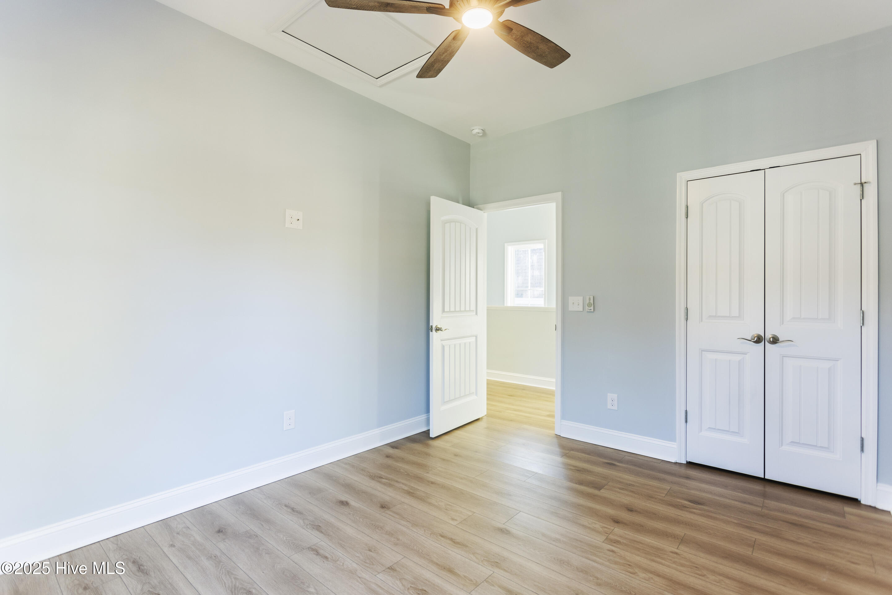 5012 Walton Street Property Photo 27