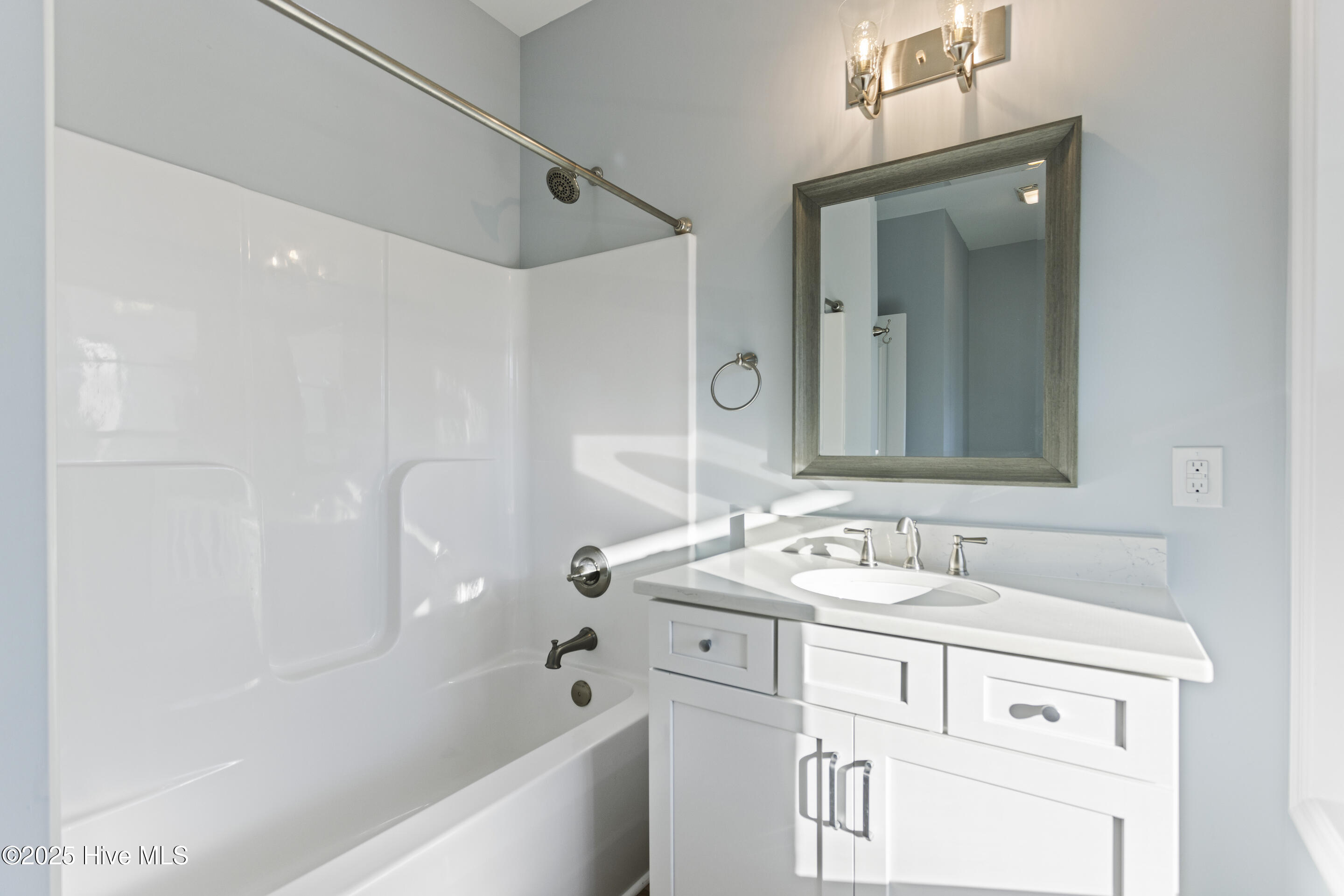 5012 Walton Street Property Photo 28