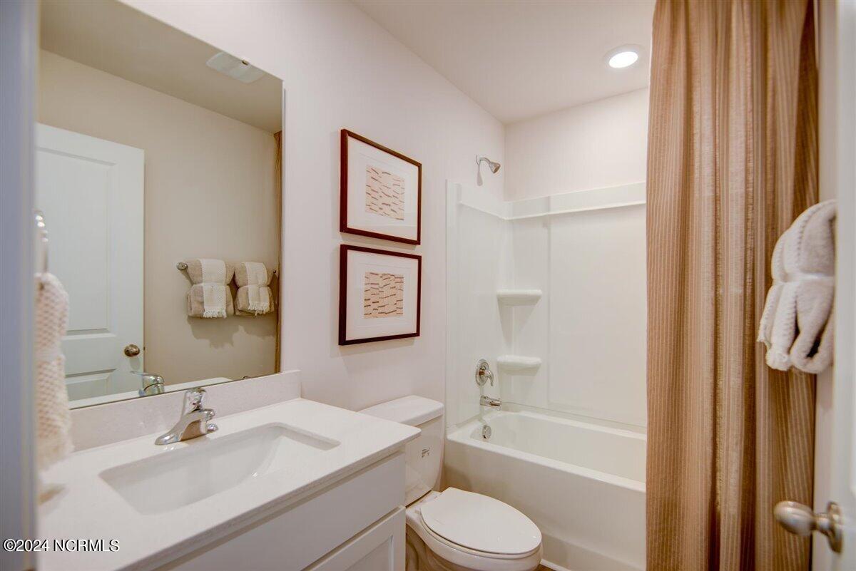 1906 Butterfield Lane Property Photo 14