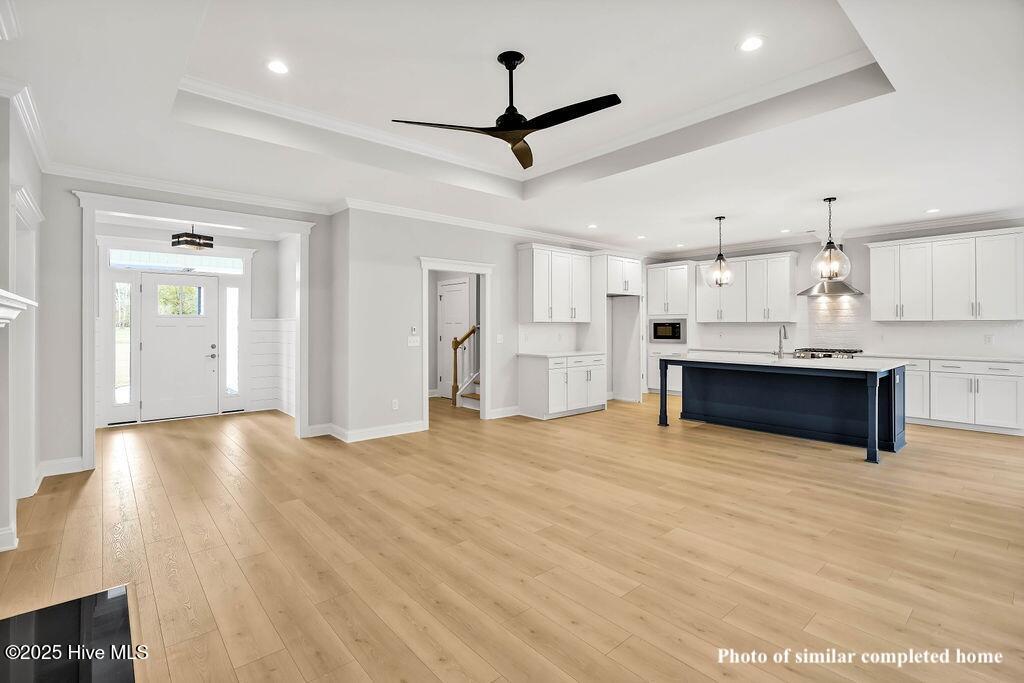 1423 Serrulata Drive Property Photo 8
