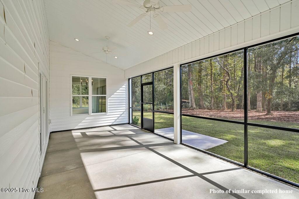 1423 Serrulata Drive Property Photo 35