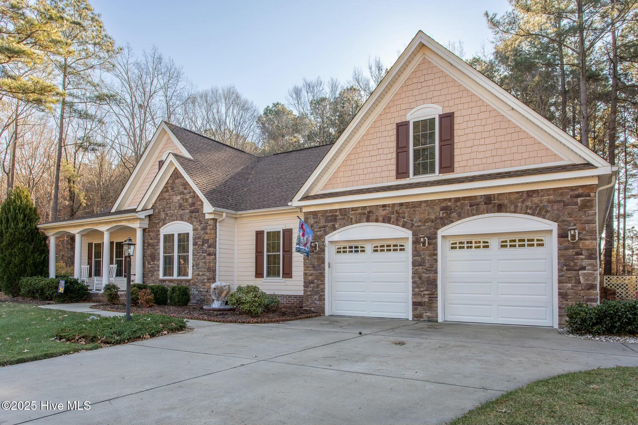 130 Standard Bred Way Property Photo 3