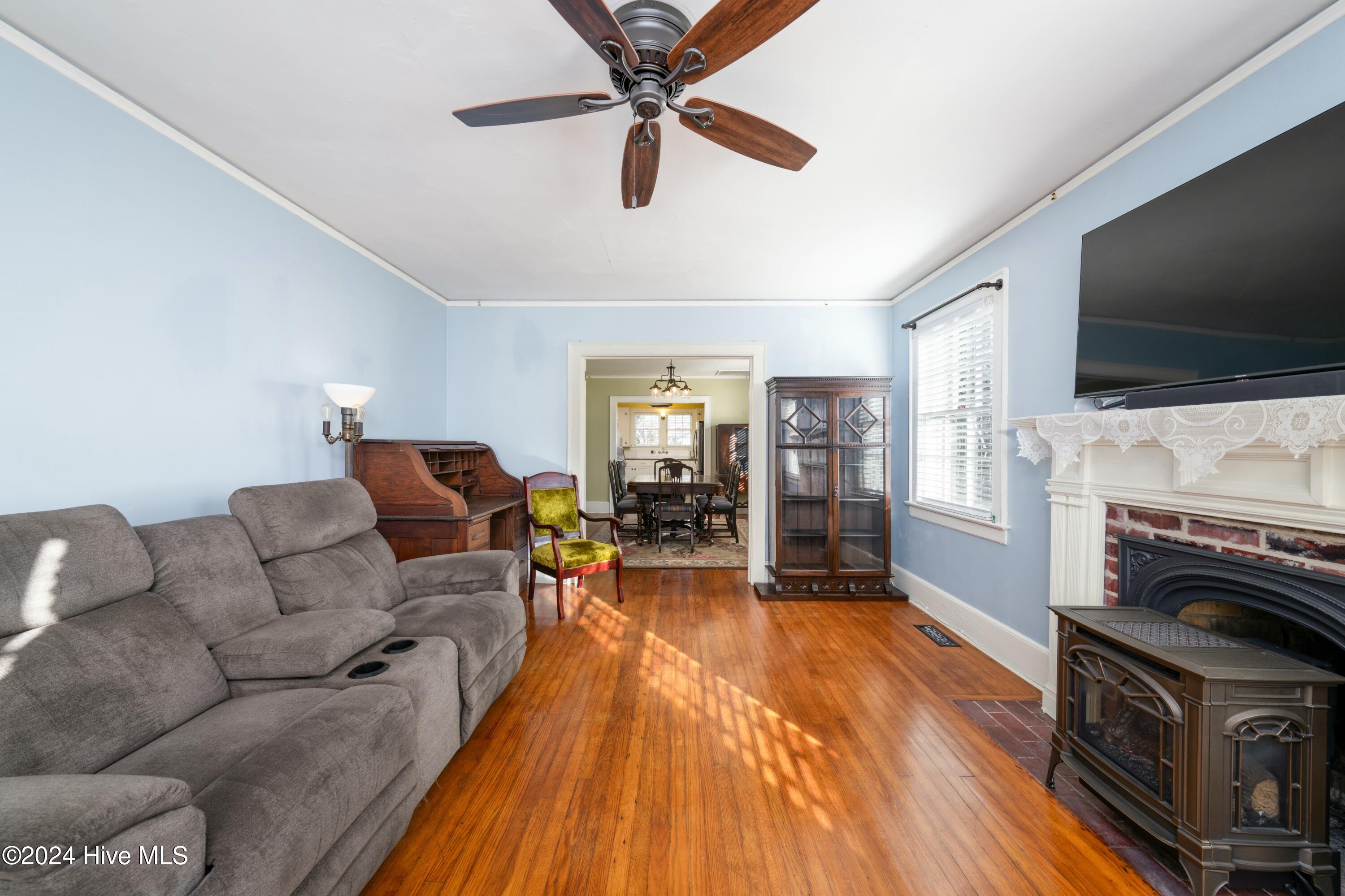 1801 Ann Street Property Photo 6