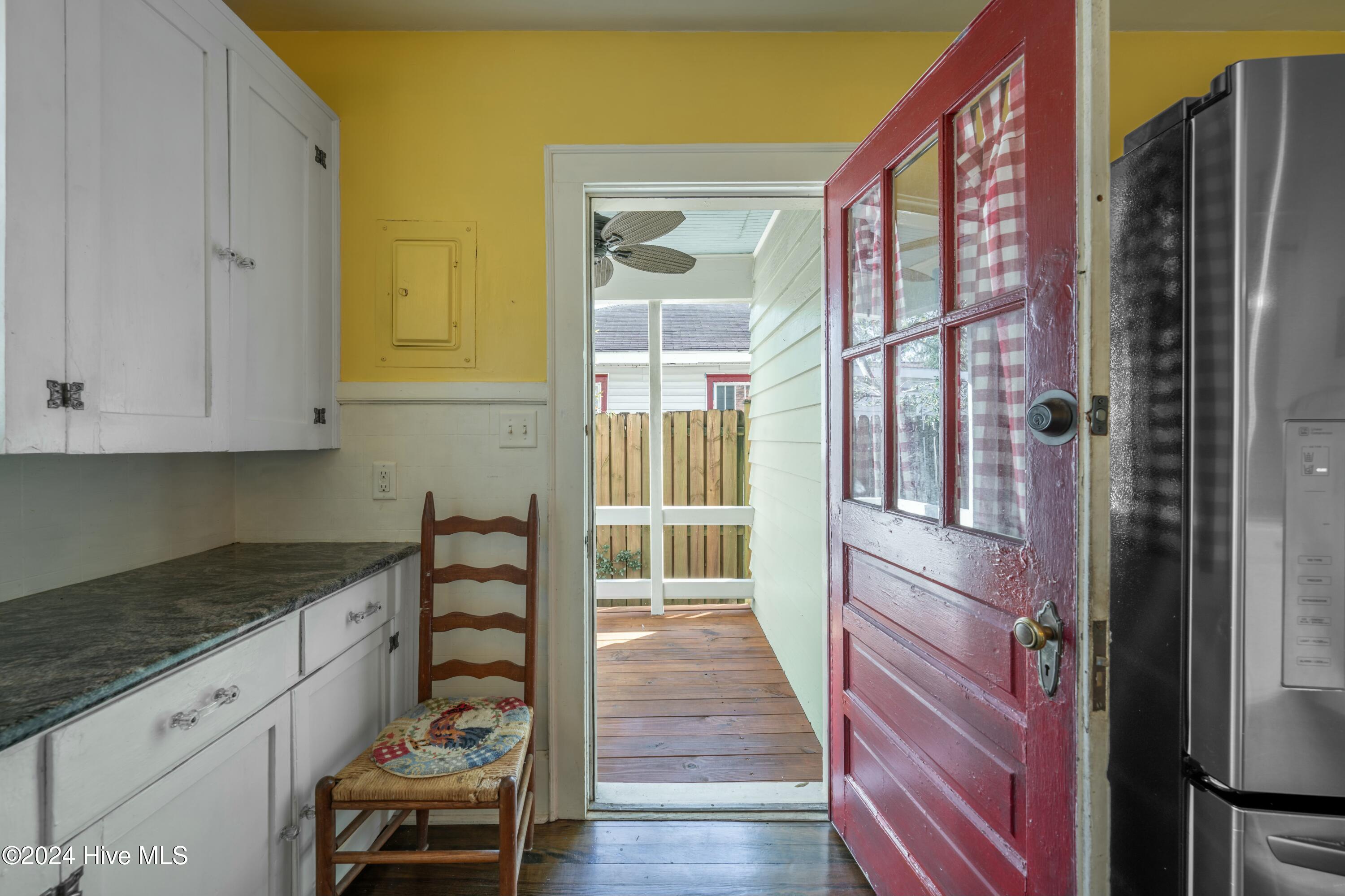1801 Ann Street Property Photo 13