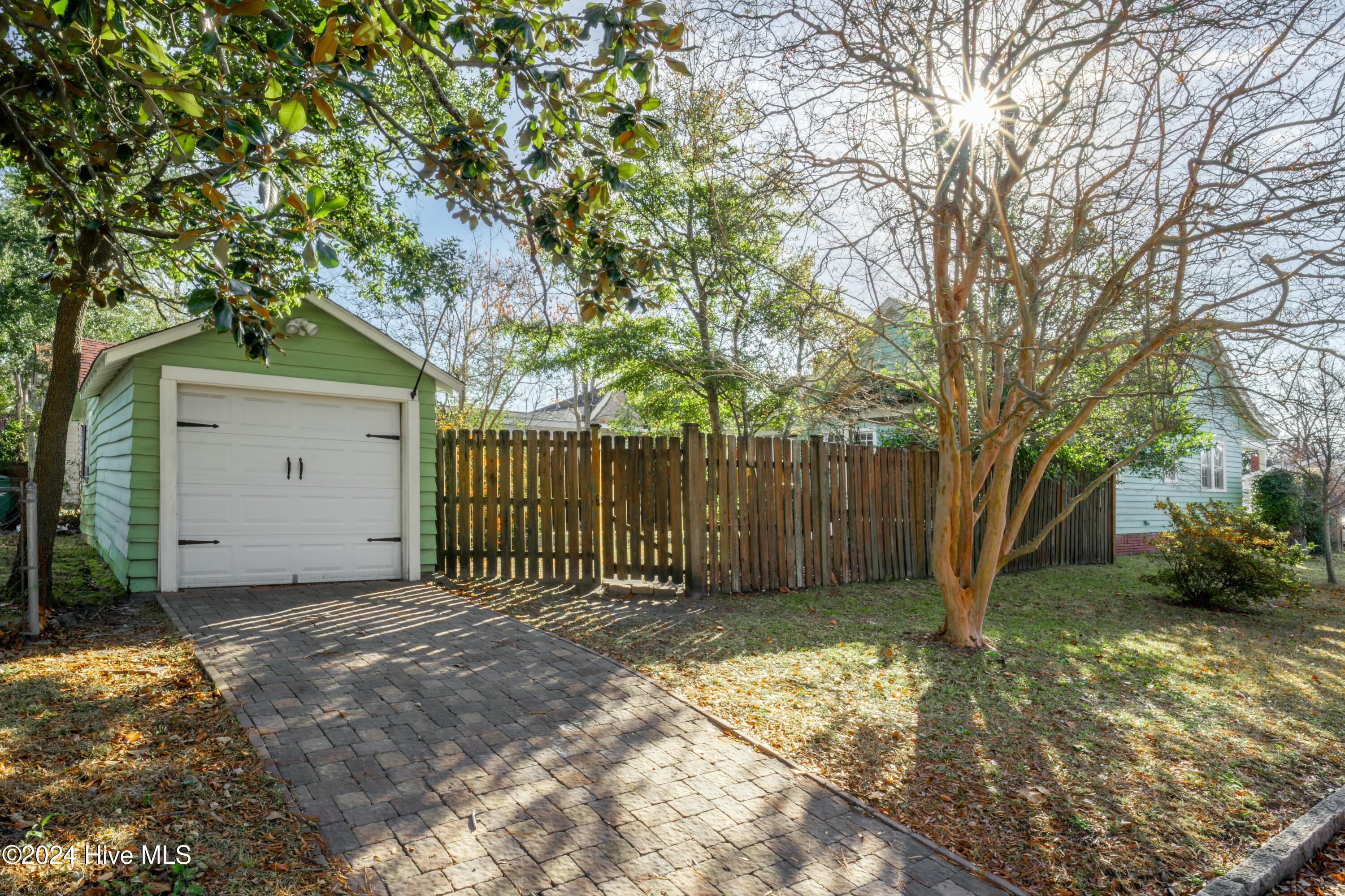 1801 Ann Street Property Photo 28