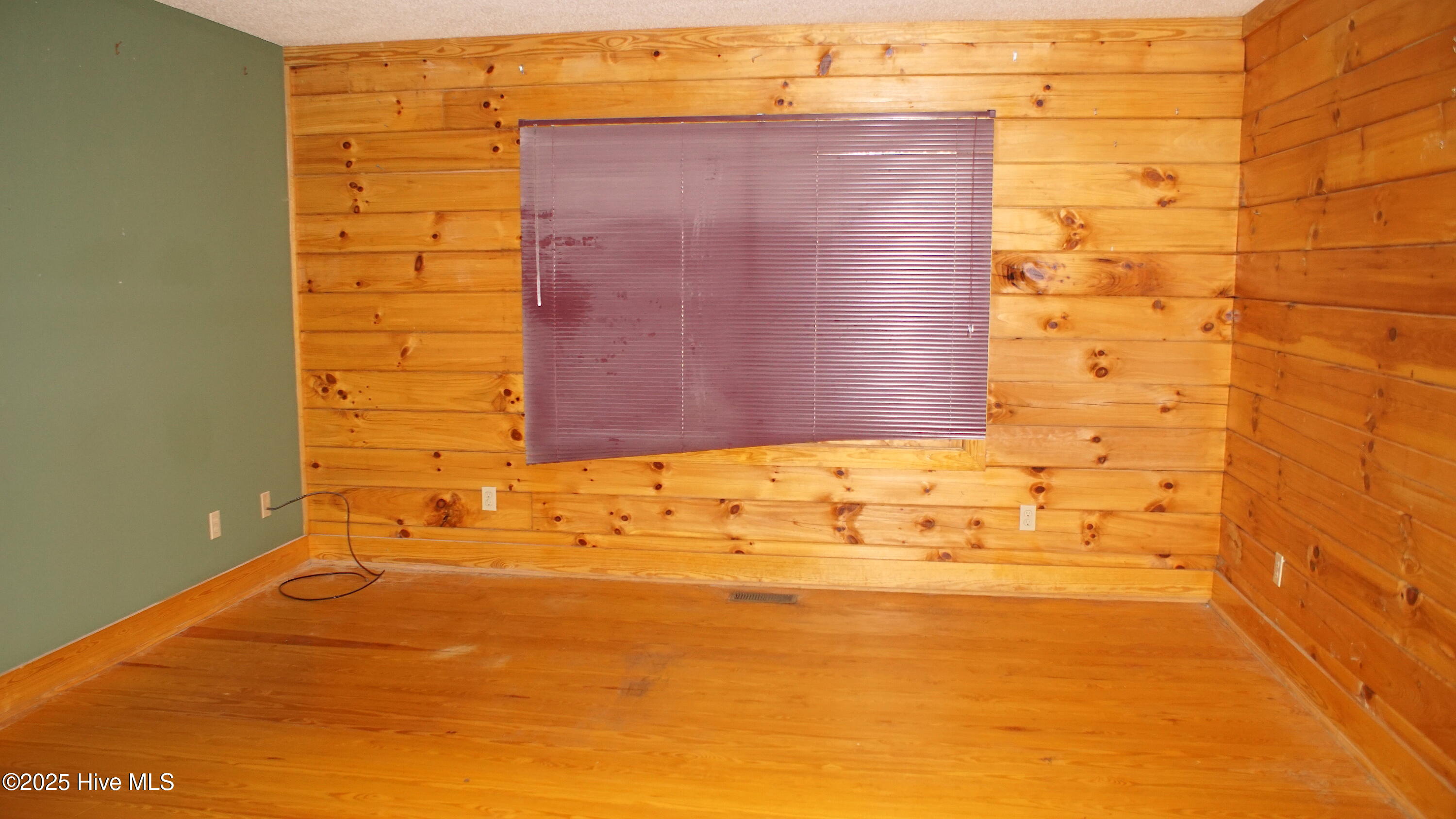 202 Waterside Drive Property Photo 15