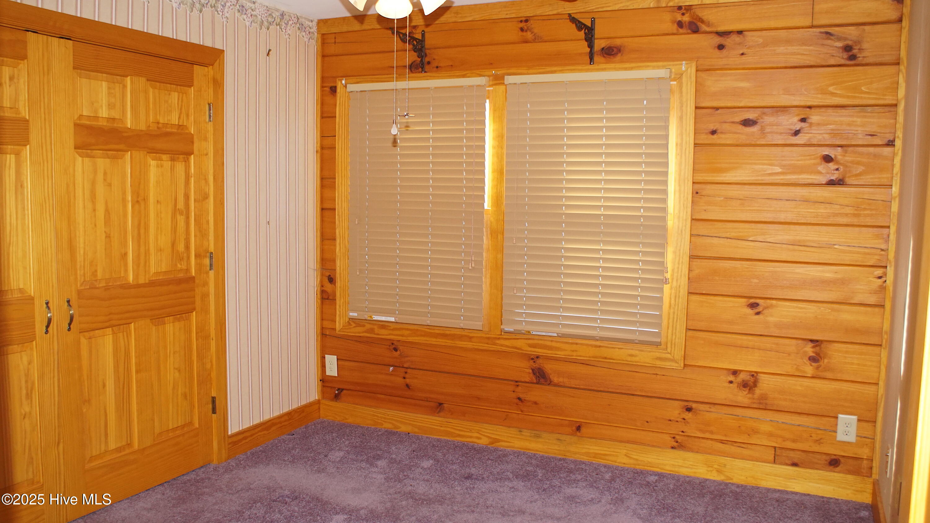 202 Waterside Drive Property Photo 16