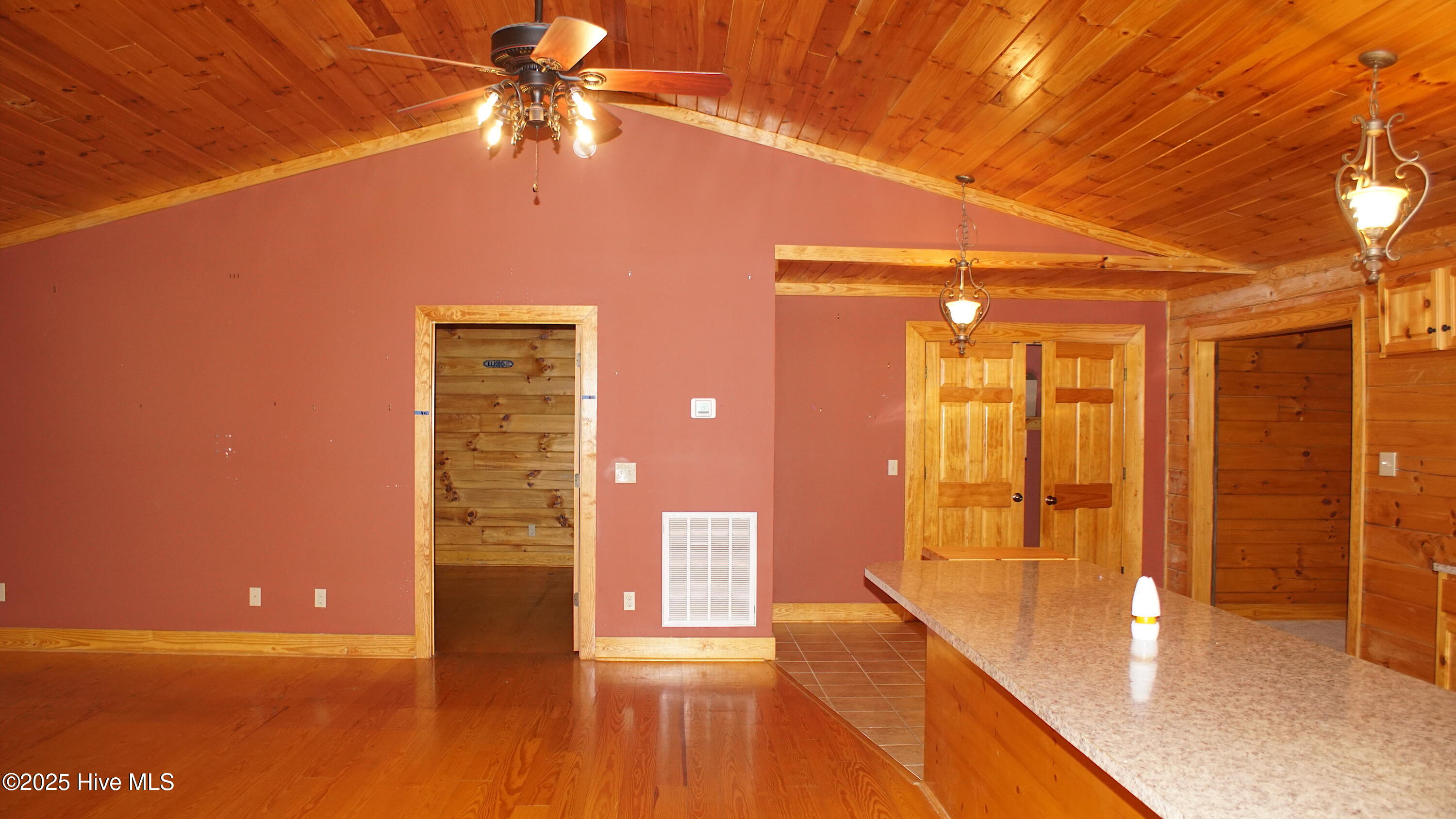 202 Waterside Drive Property Photo 19