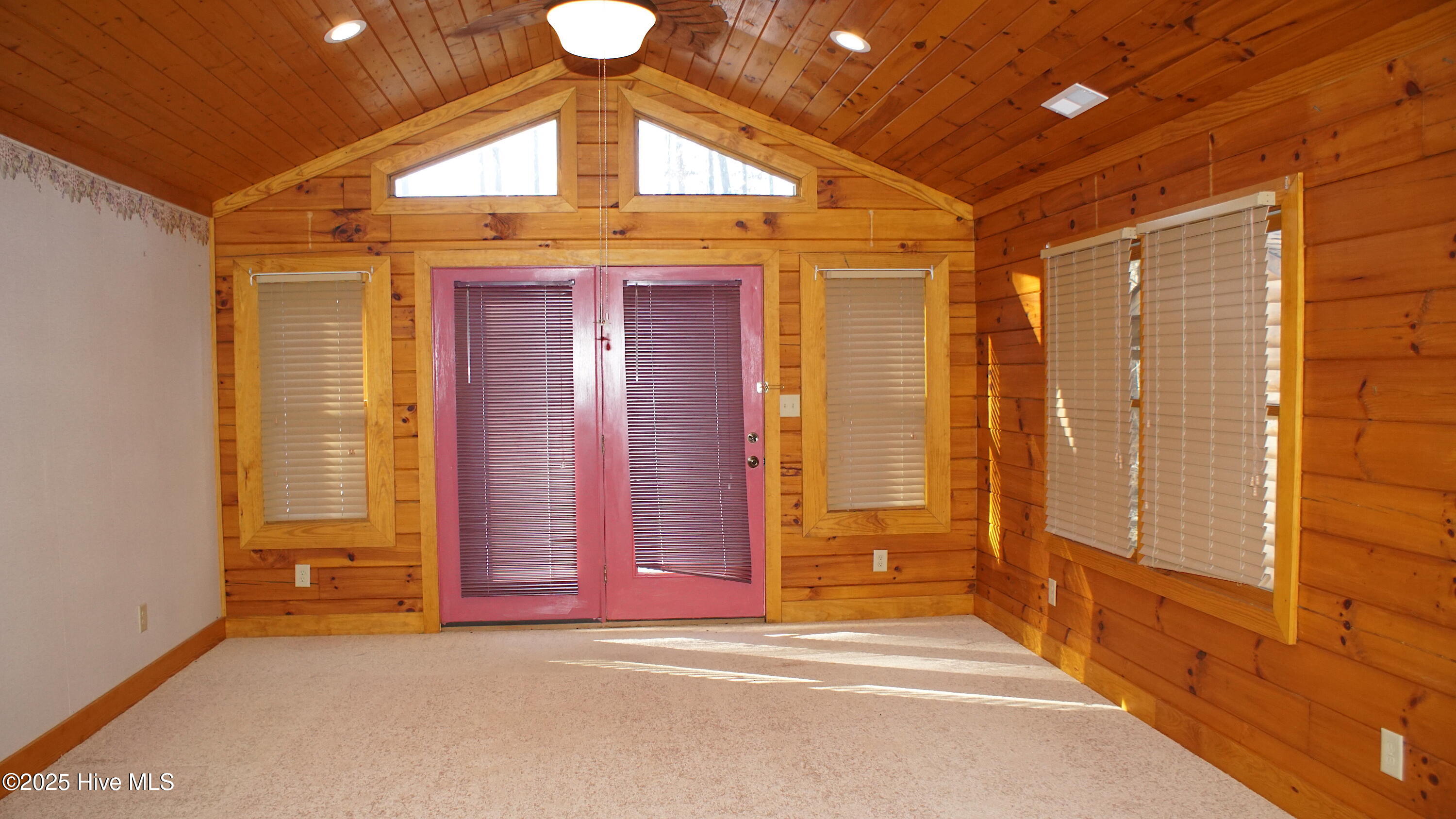 202 Waterside Drive Property Photo 20