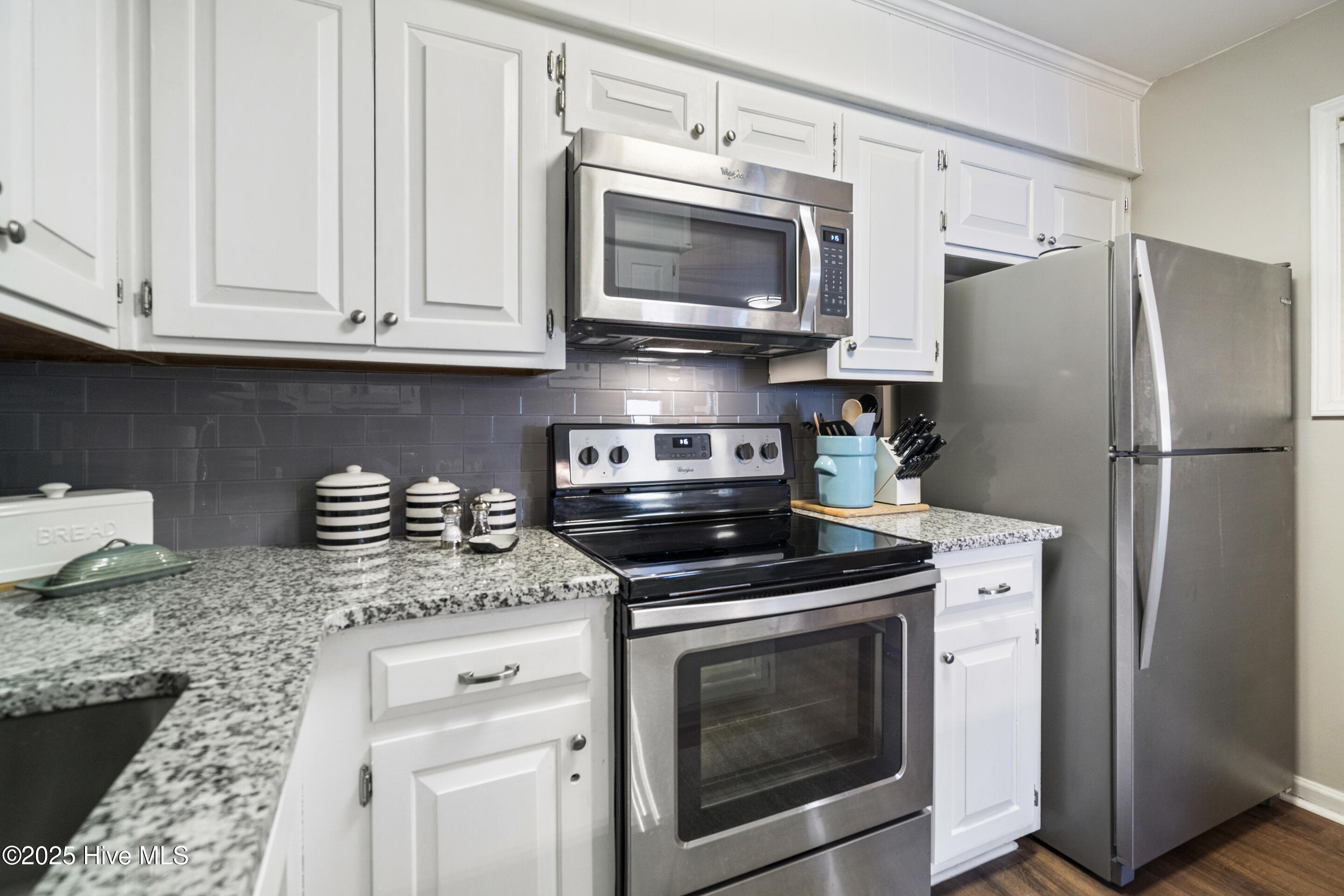 1896 New River Inlet Road Unit 1112 Property Photo 13