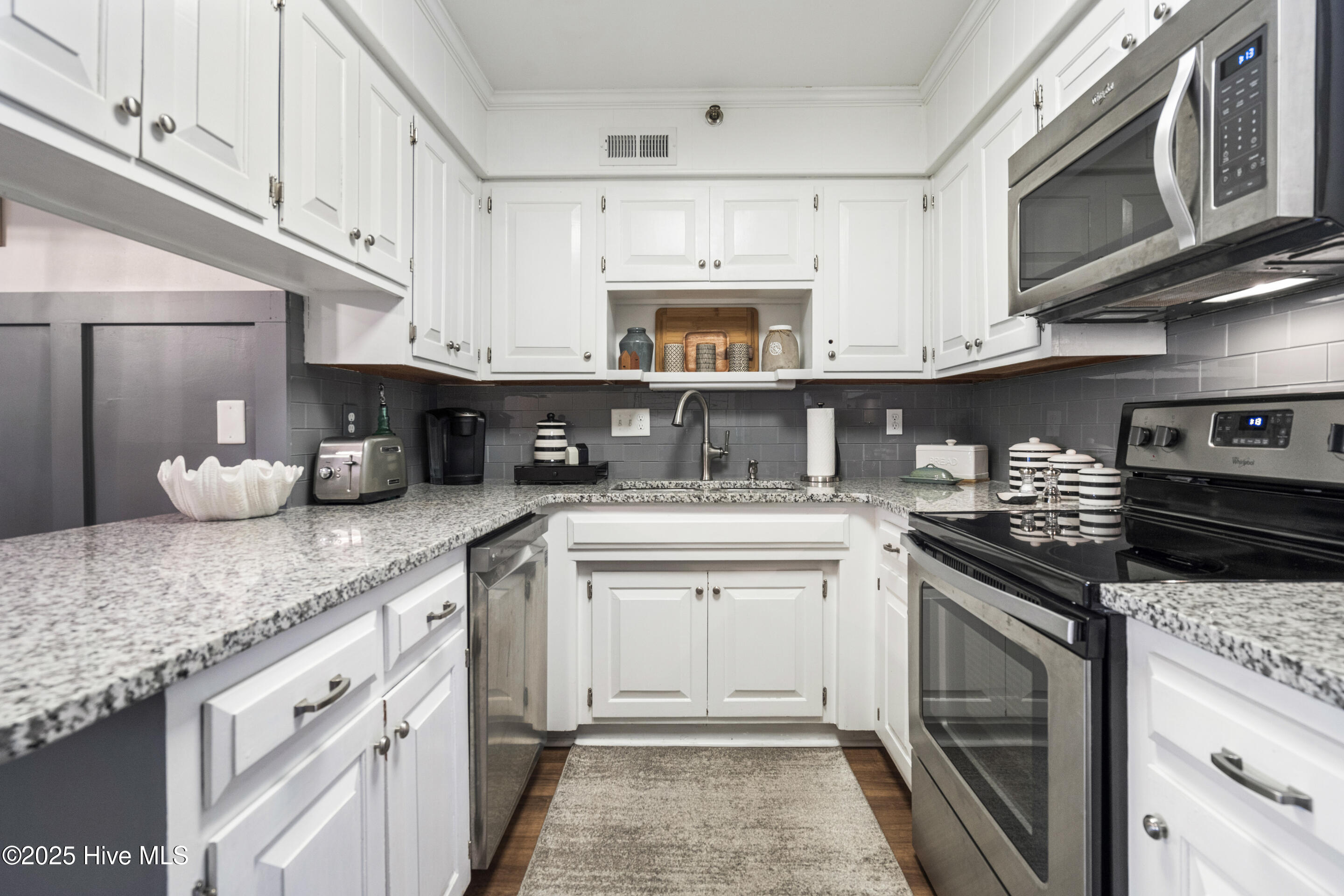1896 New River Inlet Road Unit 1112 Property Photo 15