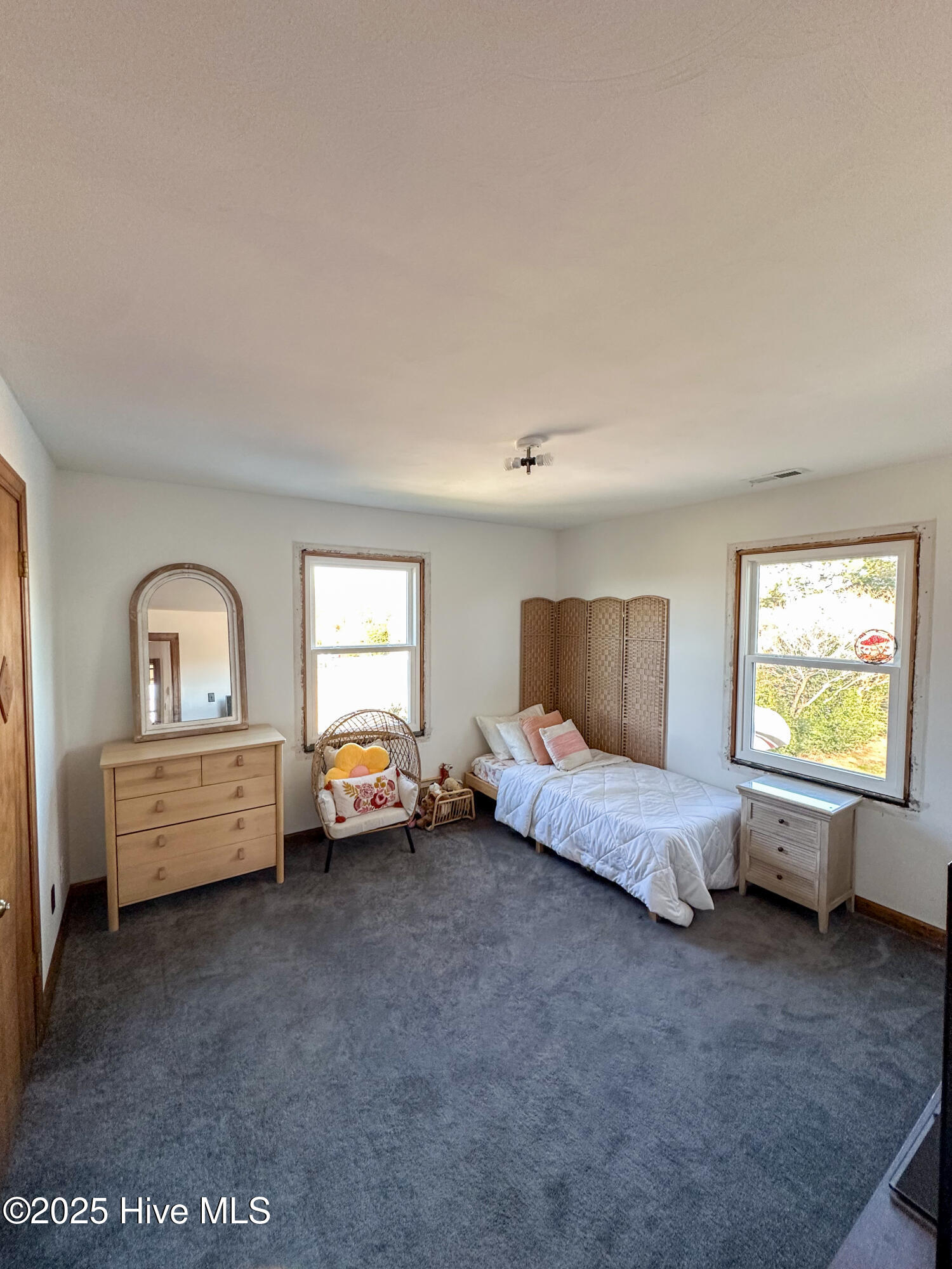 100 Dock Lane Property Photo 4
