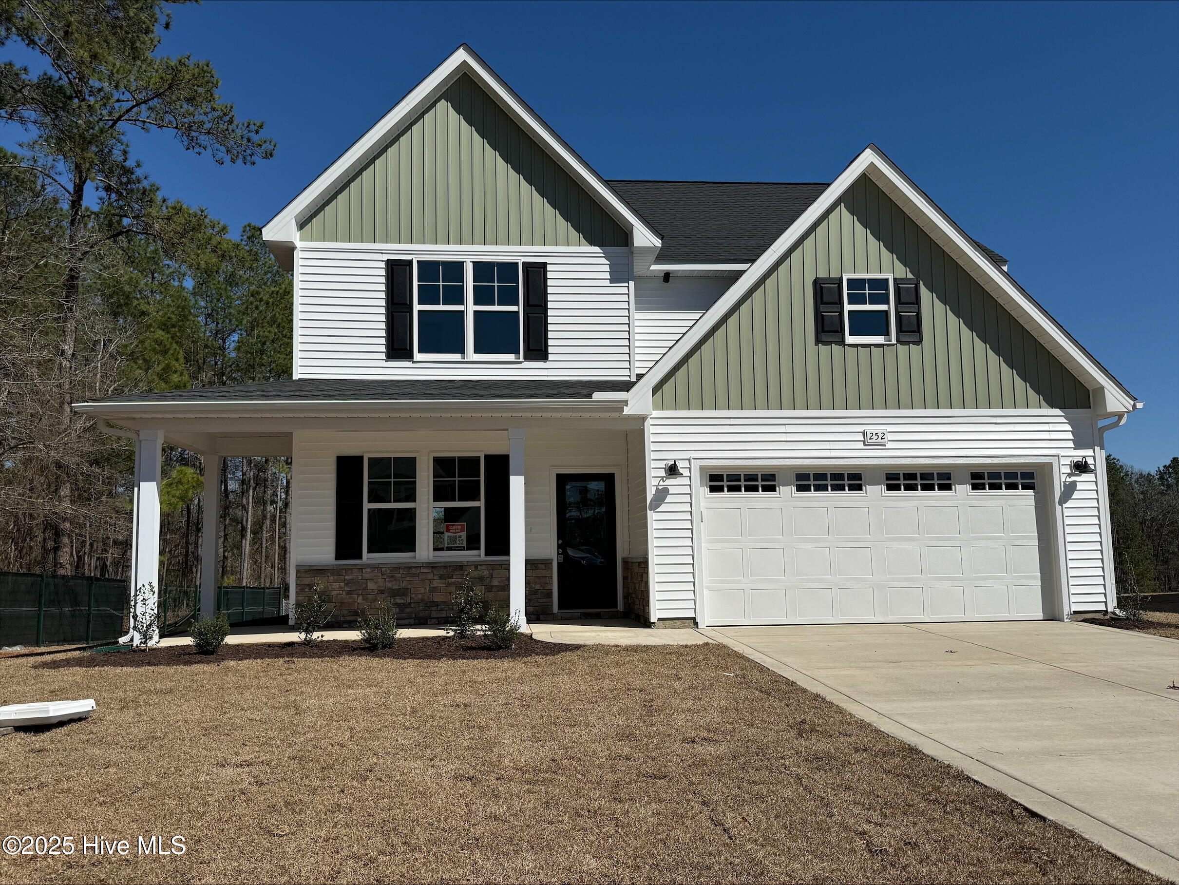 252 Grove Walk Road Property Photo